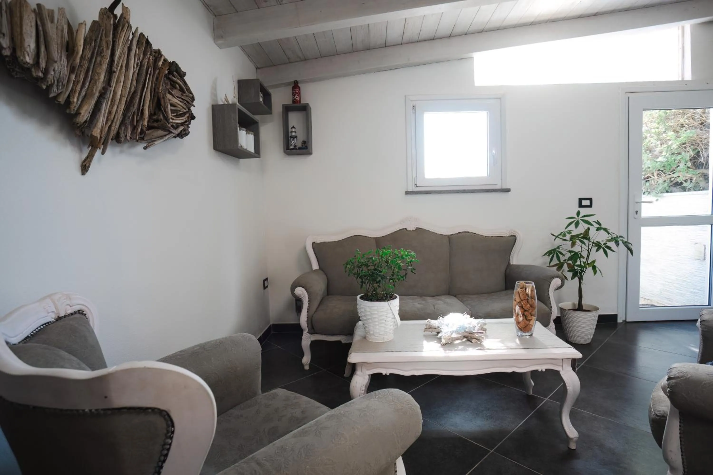 Restaurant/places to eat in Mi casa es tu casa 104