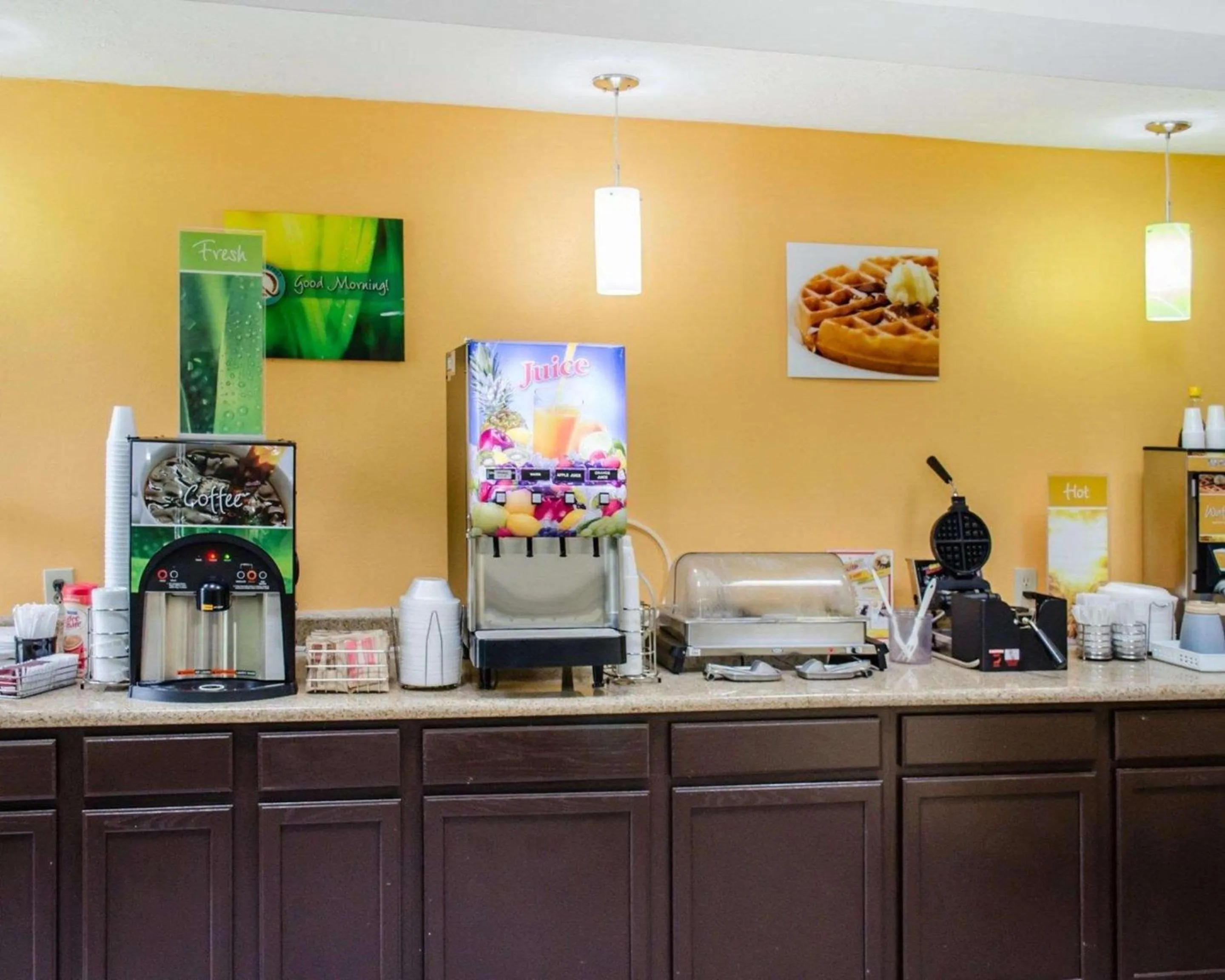 Breakfast in Quality Inn & Suites Medina - Akron West