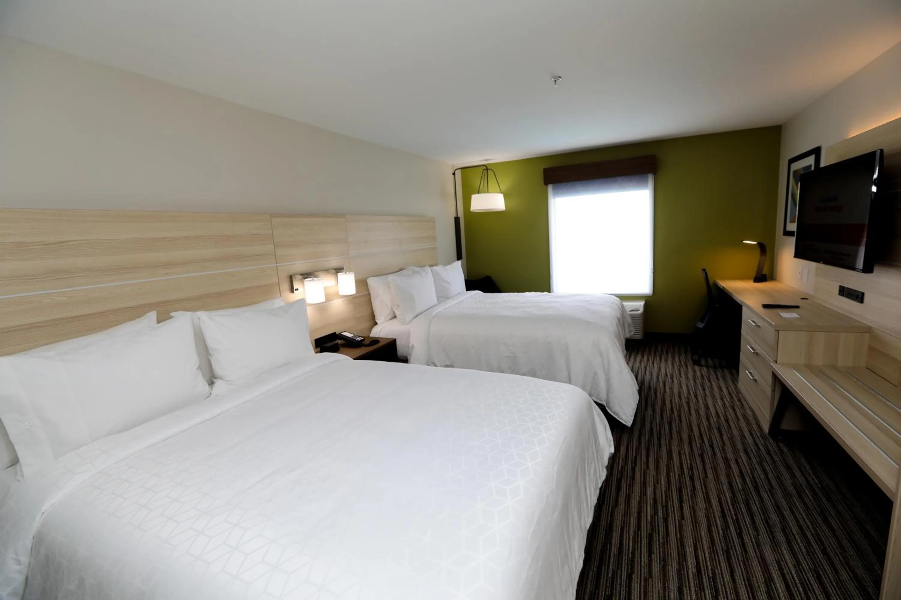 Bedroom, Bed in Holiday Inn Express Hillsboro I-35 by IHG