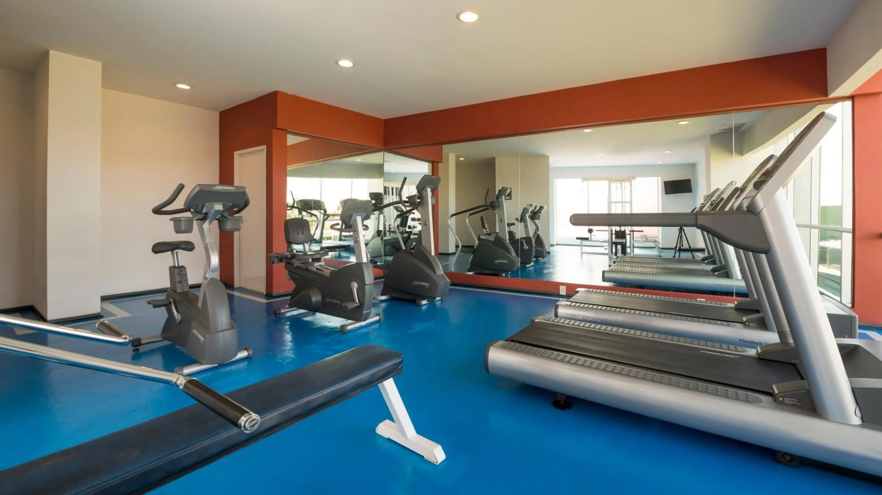 Fitness centre/facilities in Camino Real Pachuca