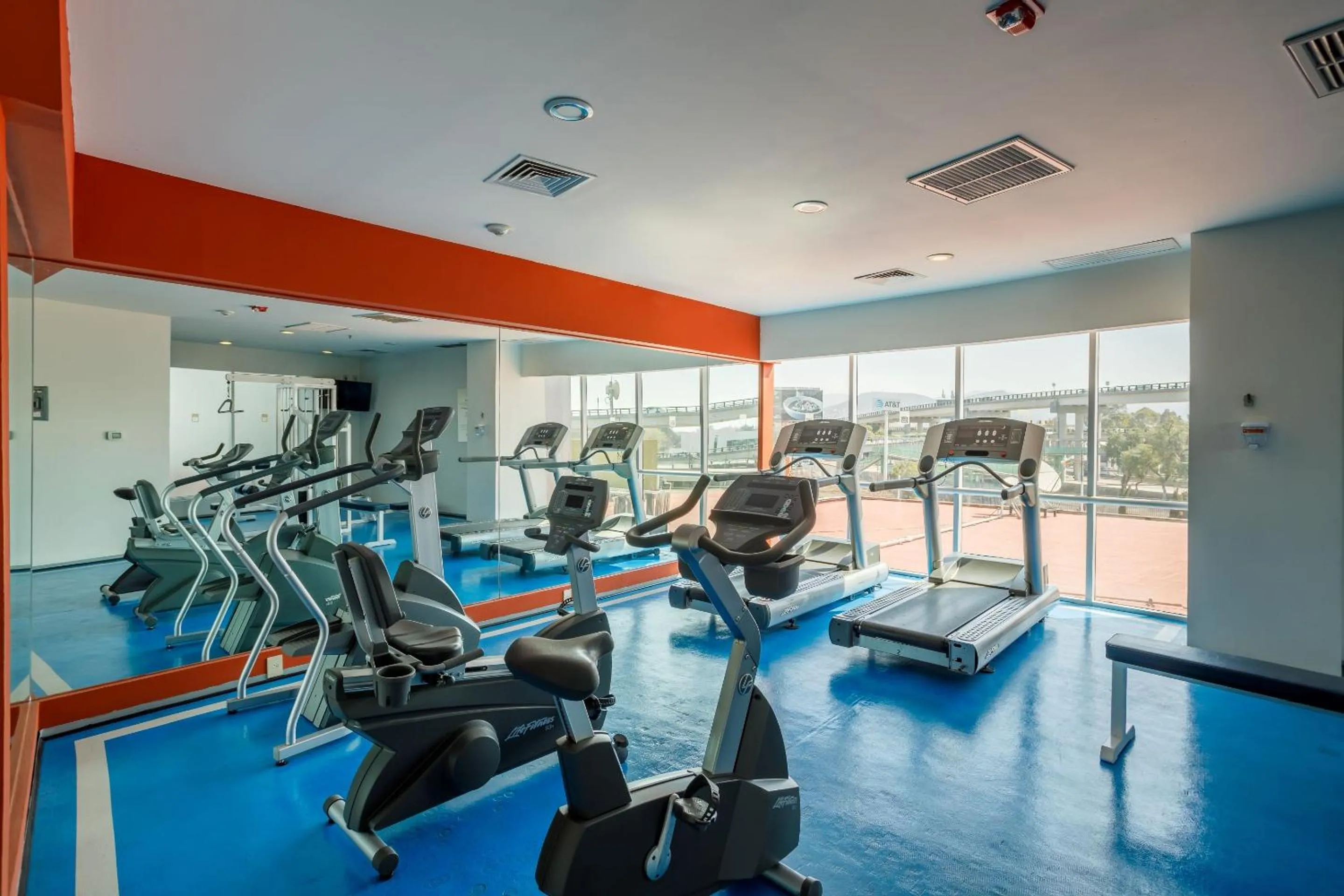 Fitness centre/facilities in Camino Real Pachuca
