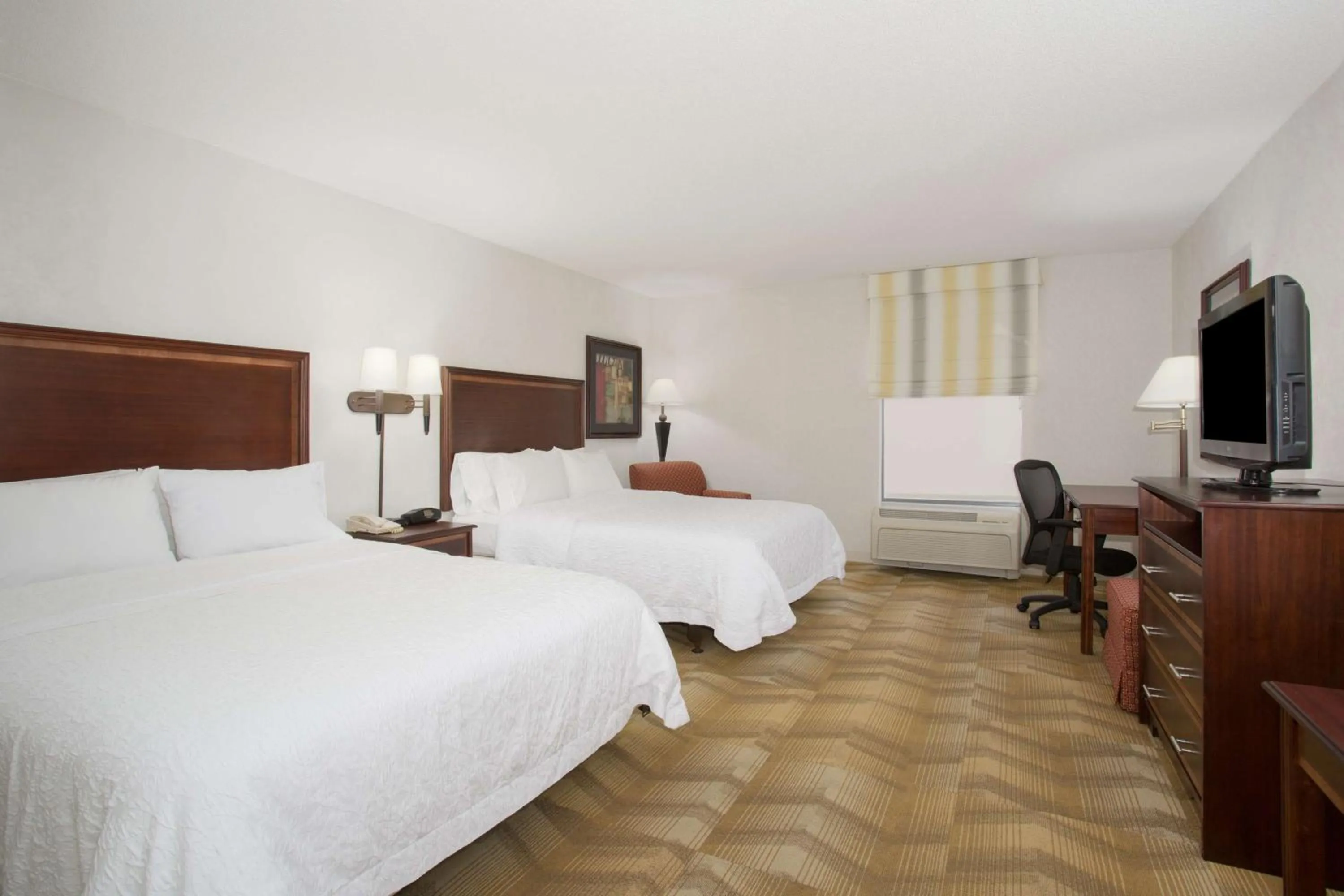 Bedroom, Bed in Hampton Inn Siloam Springs