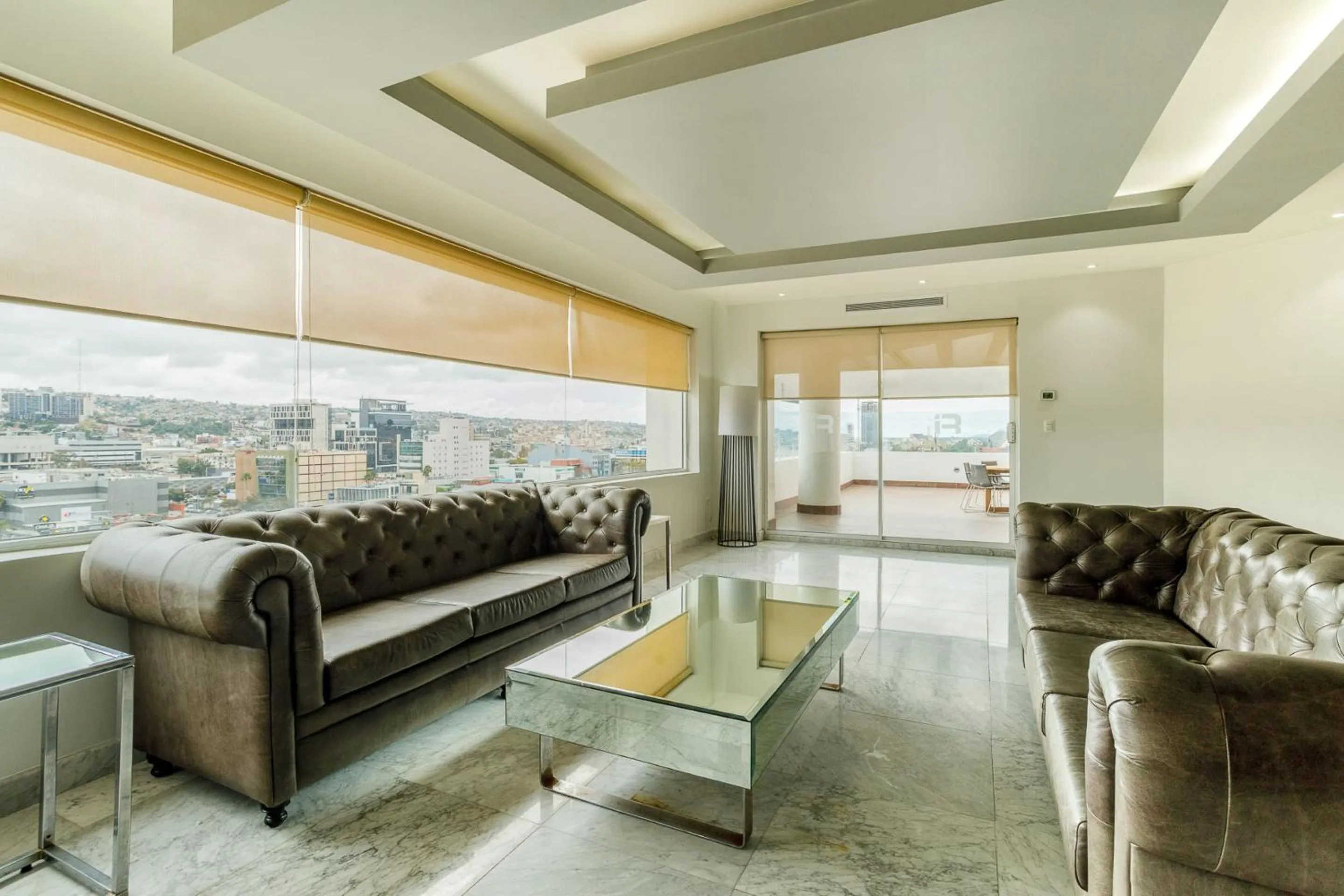 Photo of the whole room in Real Inn Tijuana by Camino Real Hoteles