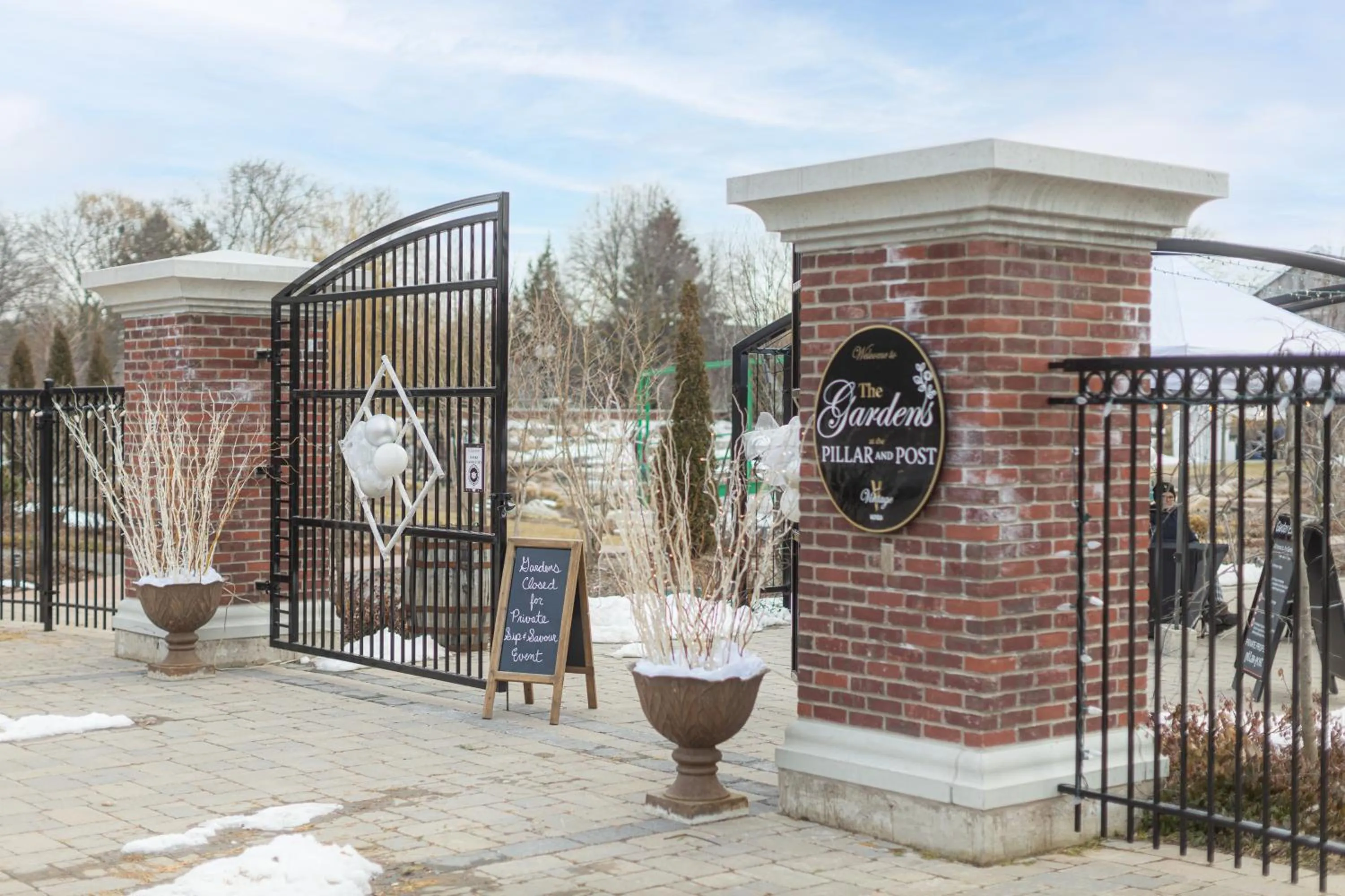 Garden in Pillar and Post Inn & Spa