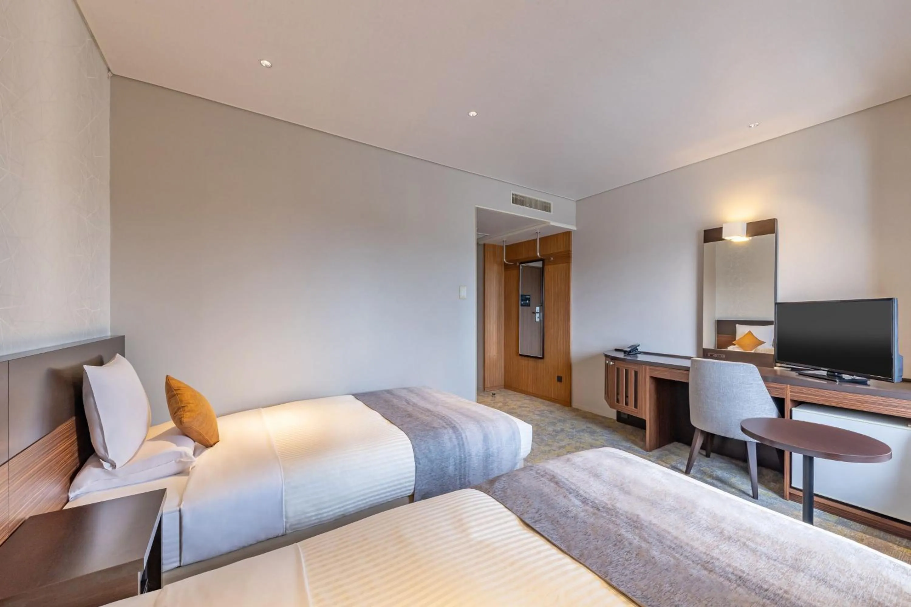 Bed in Art Hotel Niigata Station