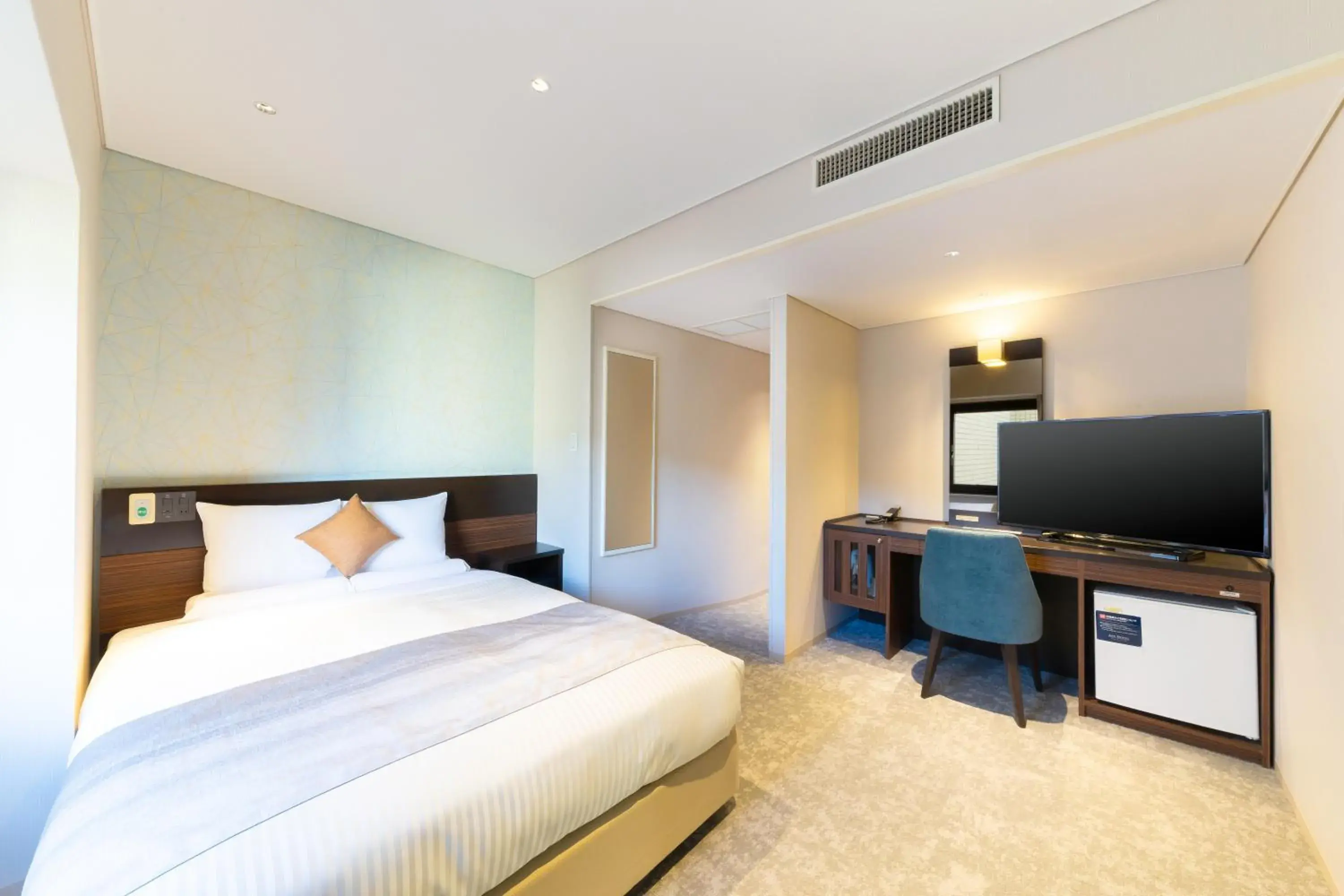 Renewal Universal Double -Nonsmoking - single occupancy in Art Hotel Niigata Station Renewal Universal Double -Nonsmoking - single occupancy in Art Hotel Niigata Station