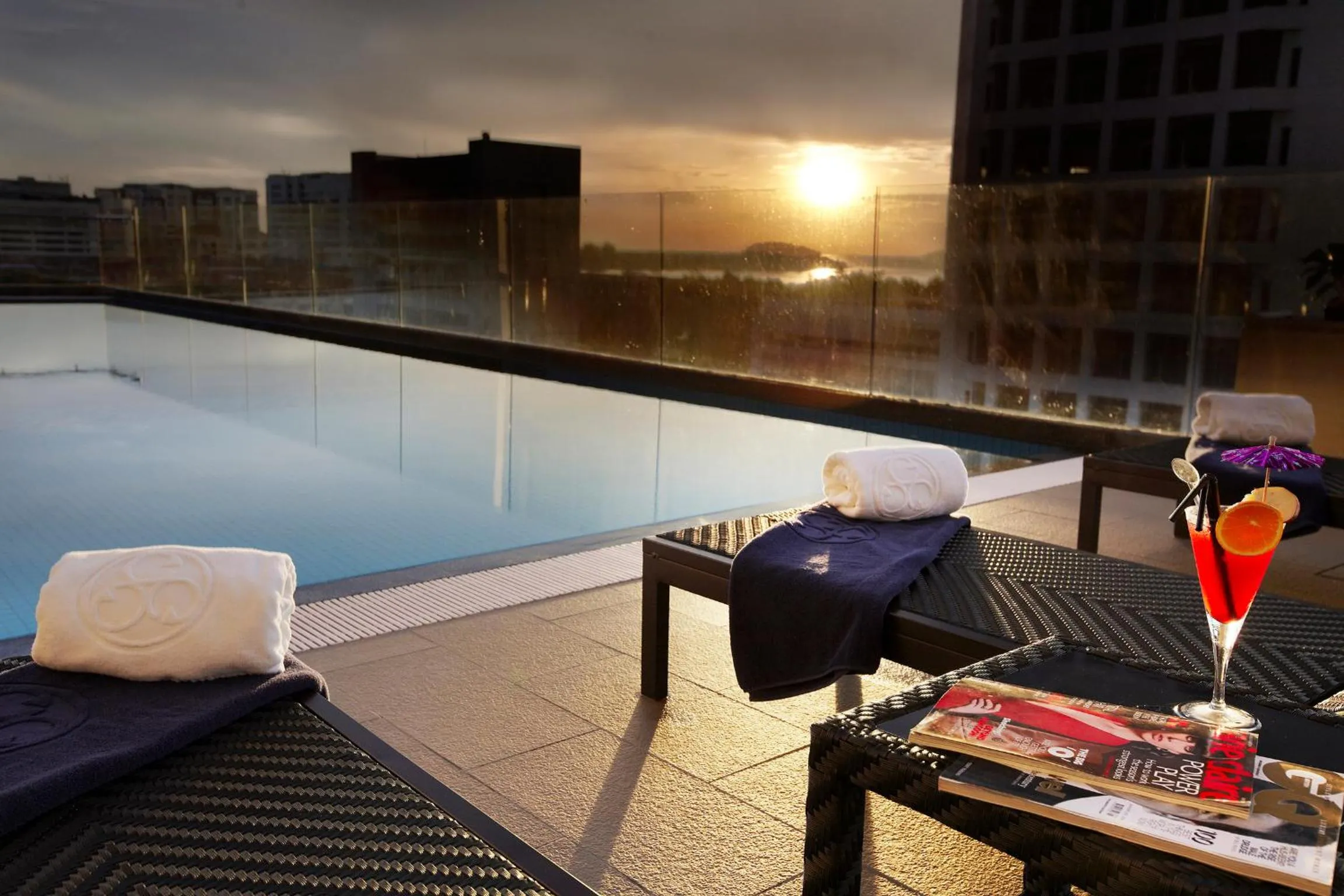 Swimming pool in Horizon Hotel