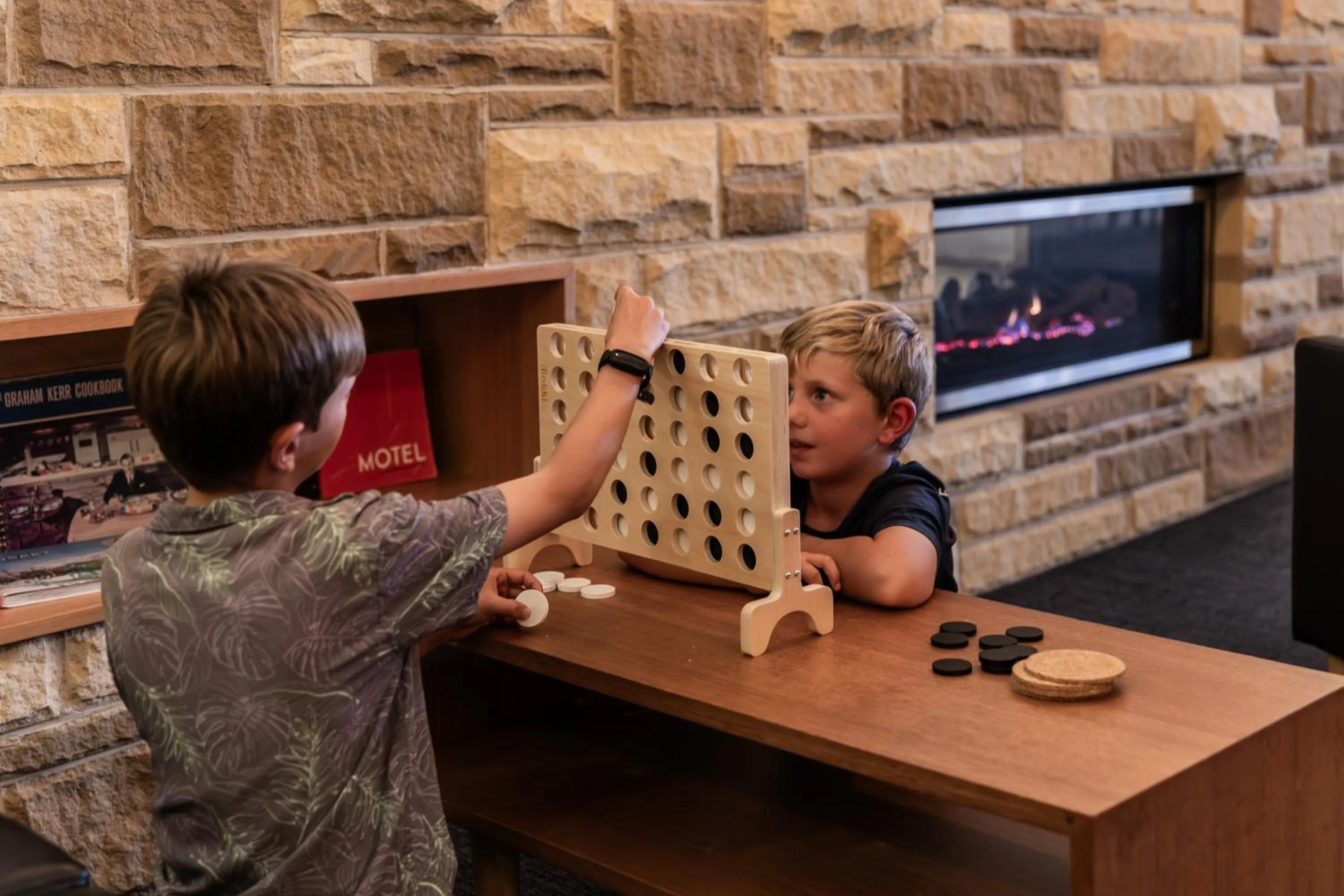 Restaurant/places to eat in Riverfront Motel & Restaurant