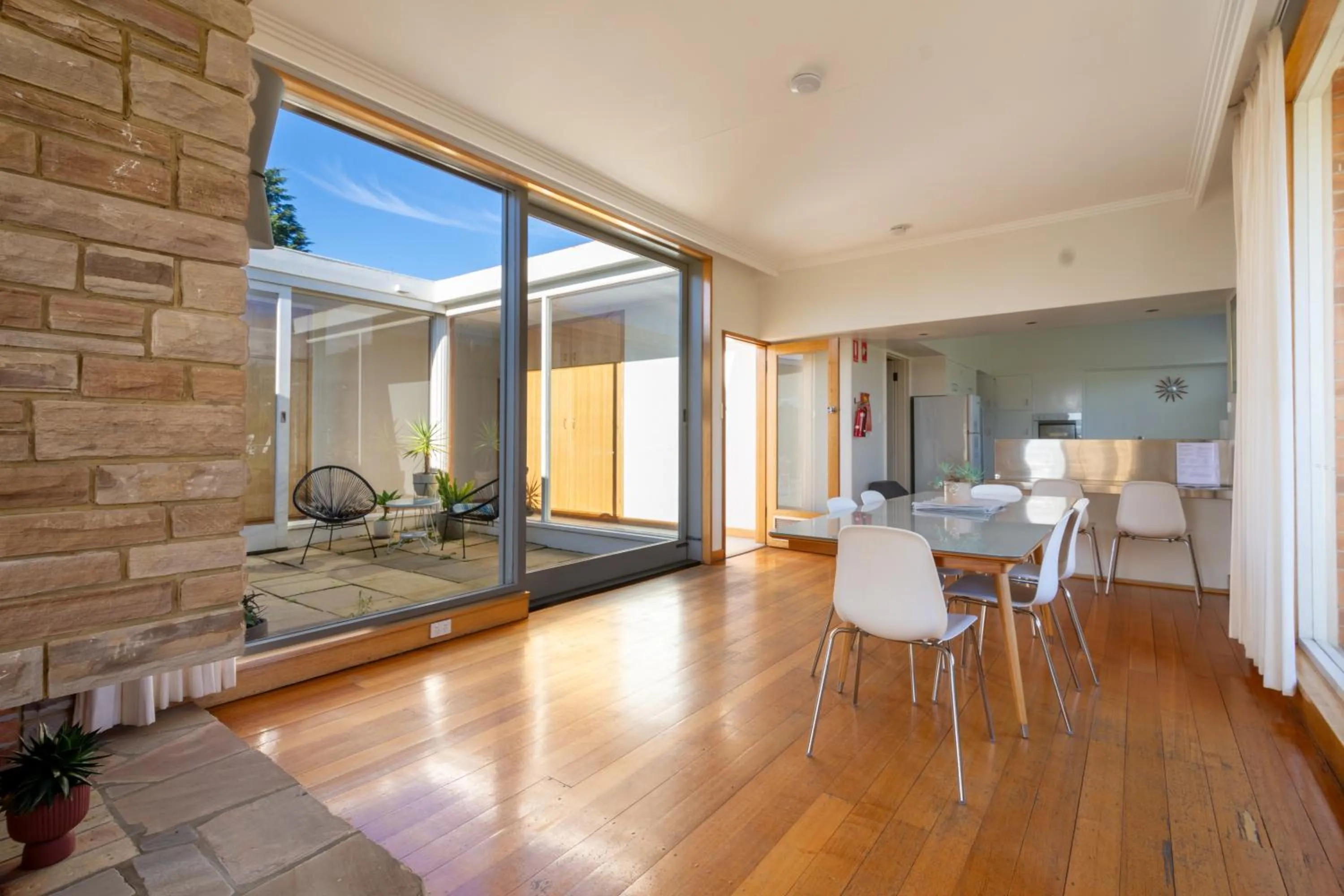 Dining area in Riverfront Motel & Restaurant