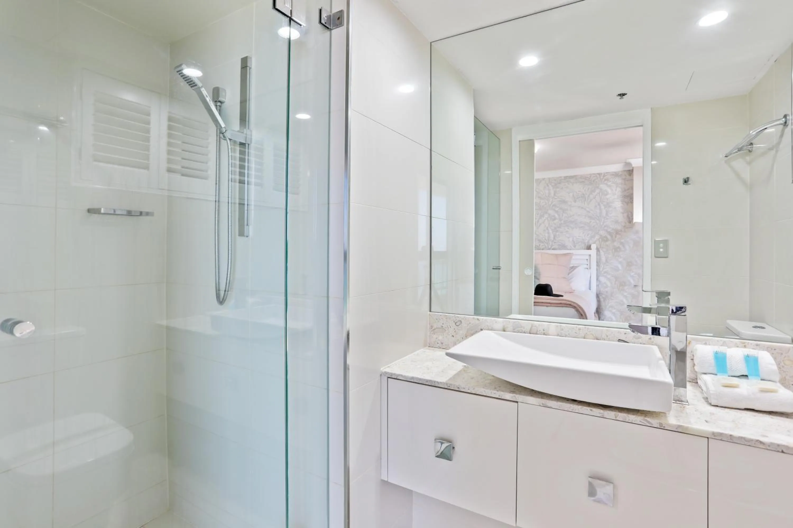 Bathroom in Boulevard North Holiday Apartments