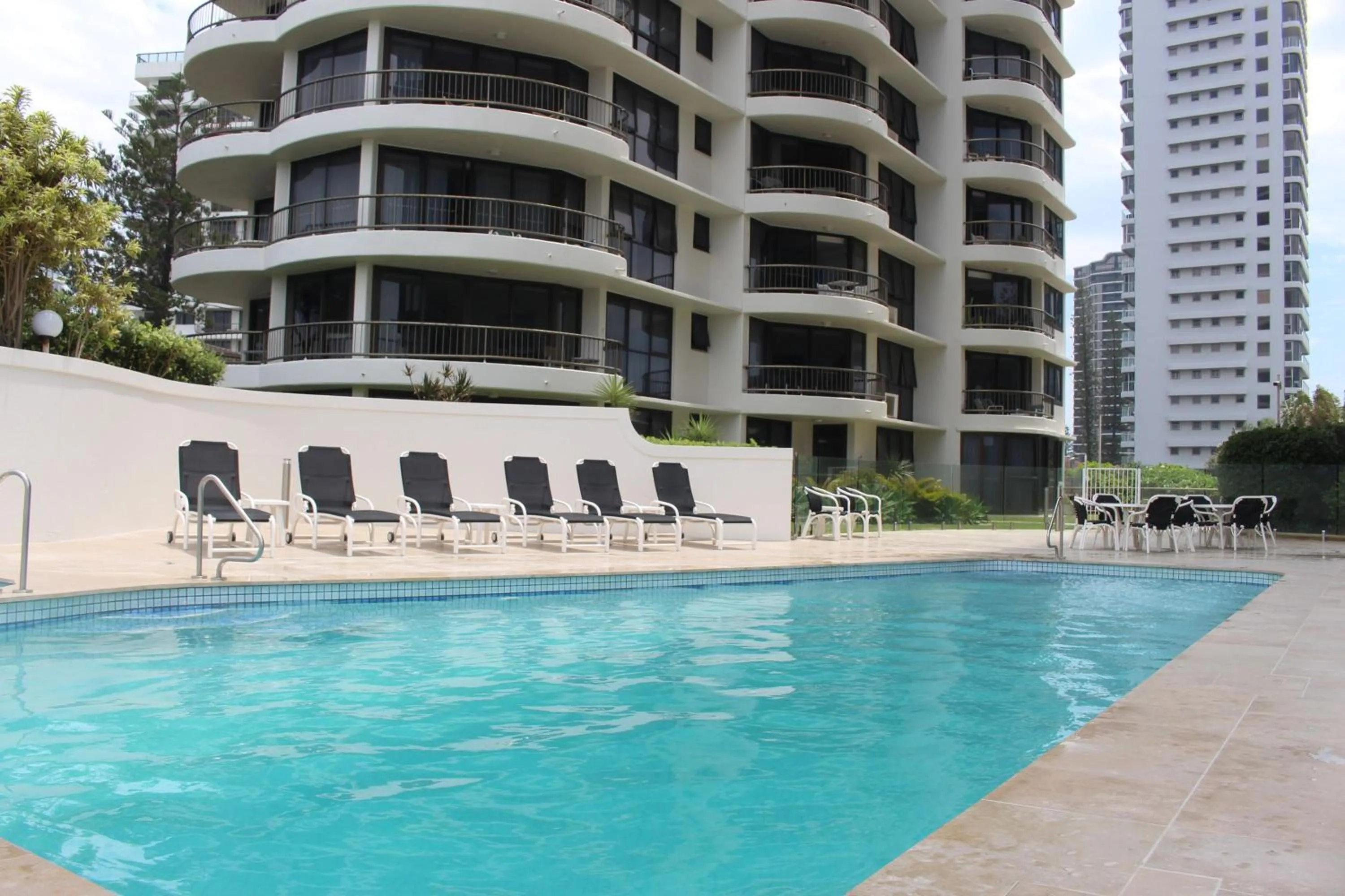 Swimming pool in Boulevard North Holiday Apartments