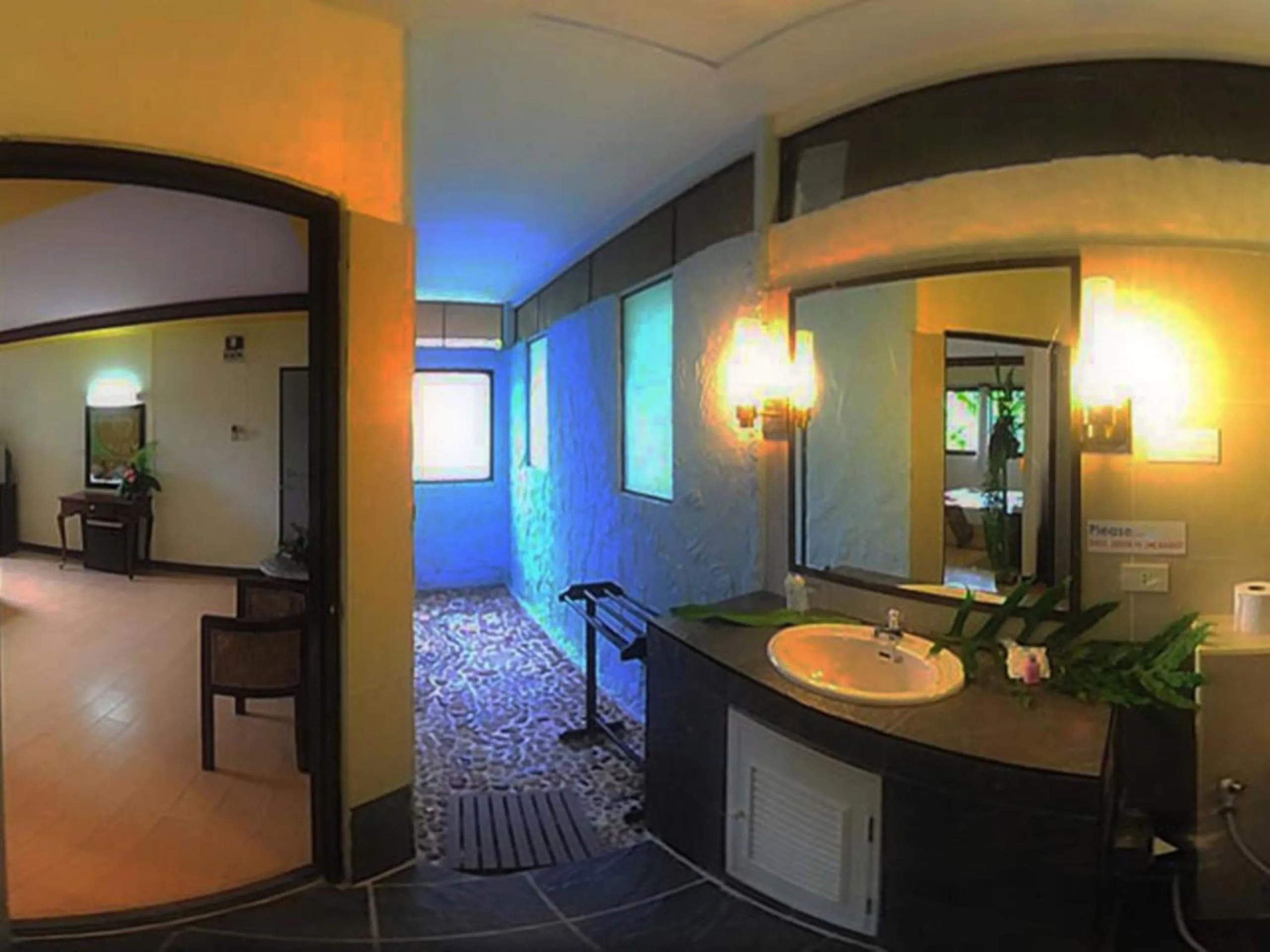 Bathroom in Koh Hai Fantasy Resort & Spa