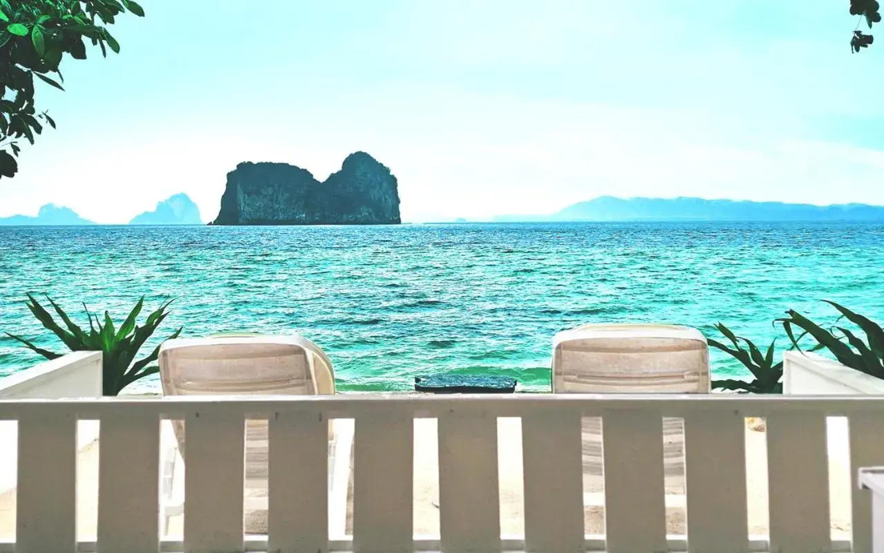 Beach Front Room in Koh Hai Fantasy Resort & Spa Beach Front Room in Koh Hai Fantasy Resort & Spa