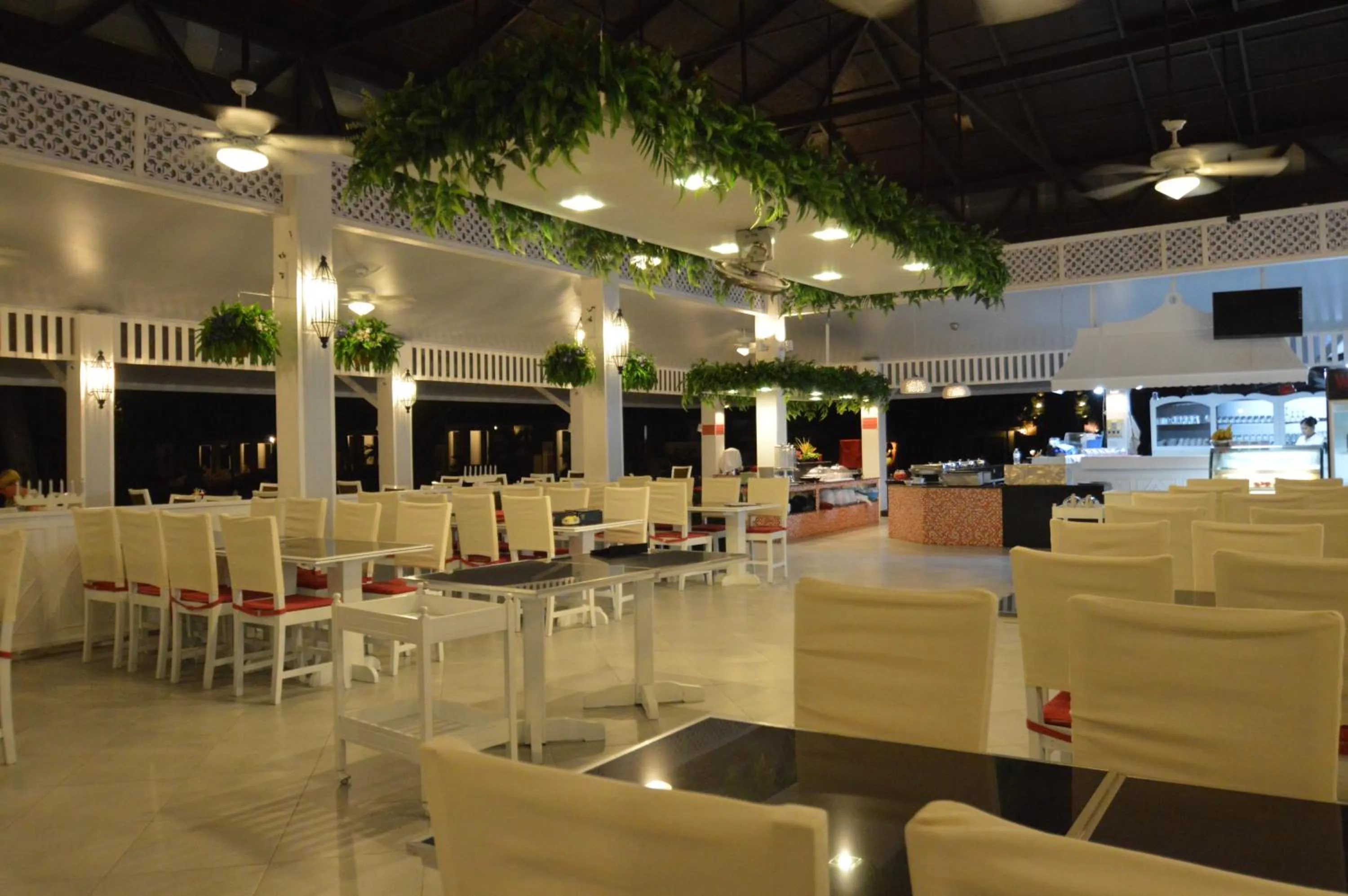 Restaurant/places to eat in Koh Hai Fantasy Resort & Spa