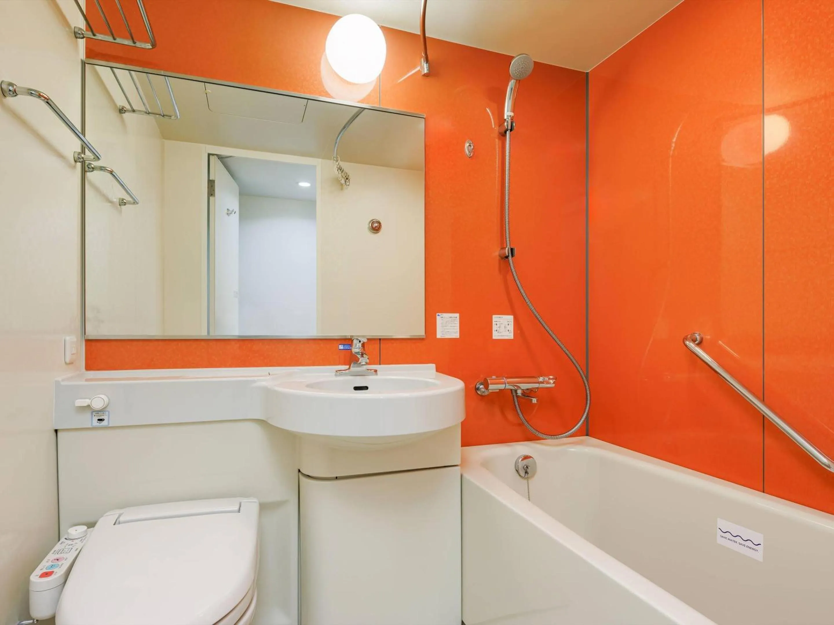 Bedroom in Comfort Inn Tsuchiura Ami