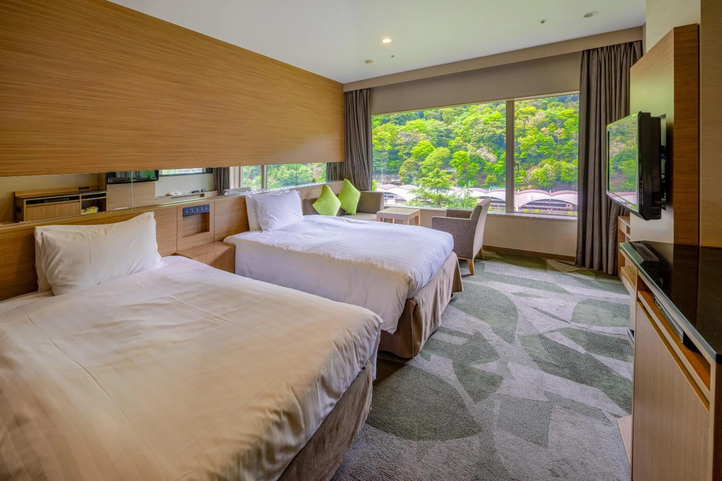 Photo of the whole room, Bed in Yumoto Fujiya Hotel