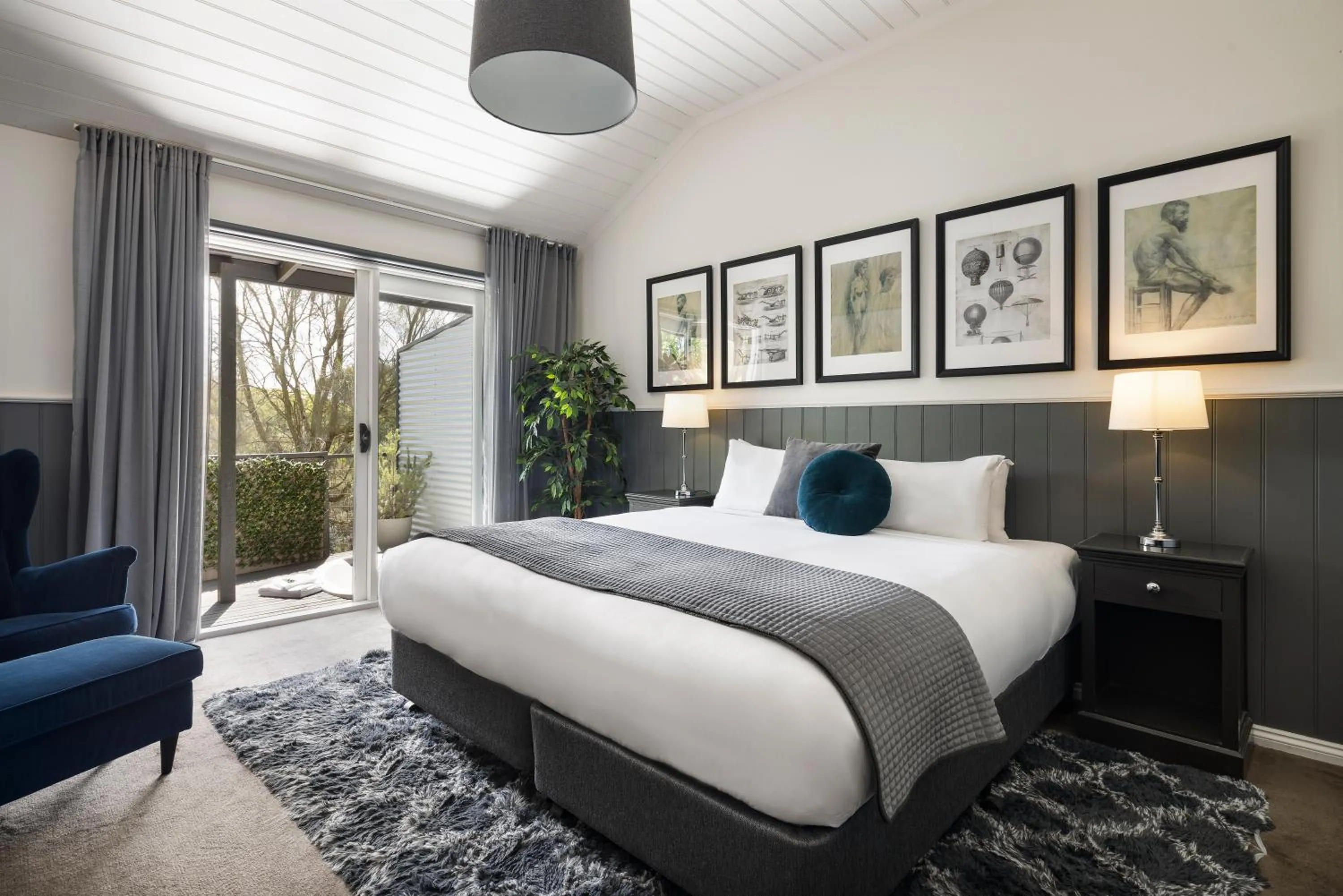 Bed in Mineral Springs Hotel Hepburn