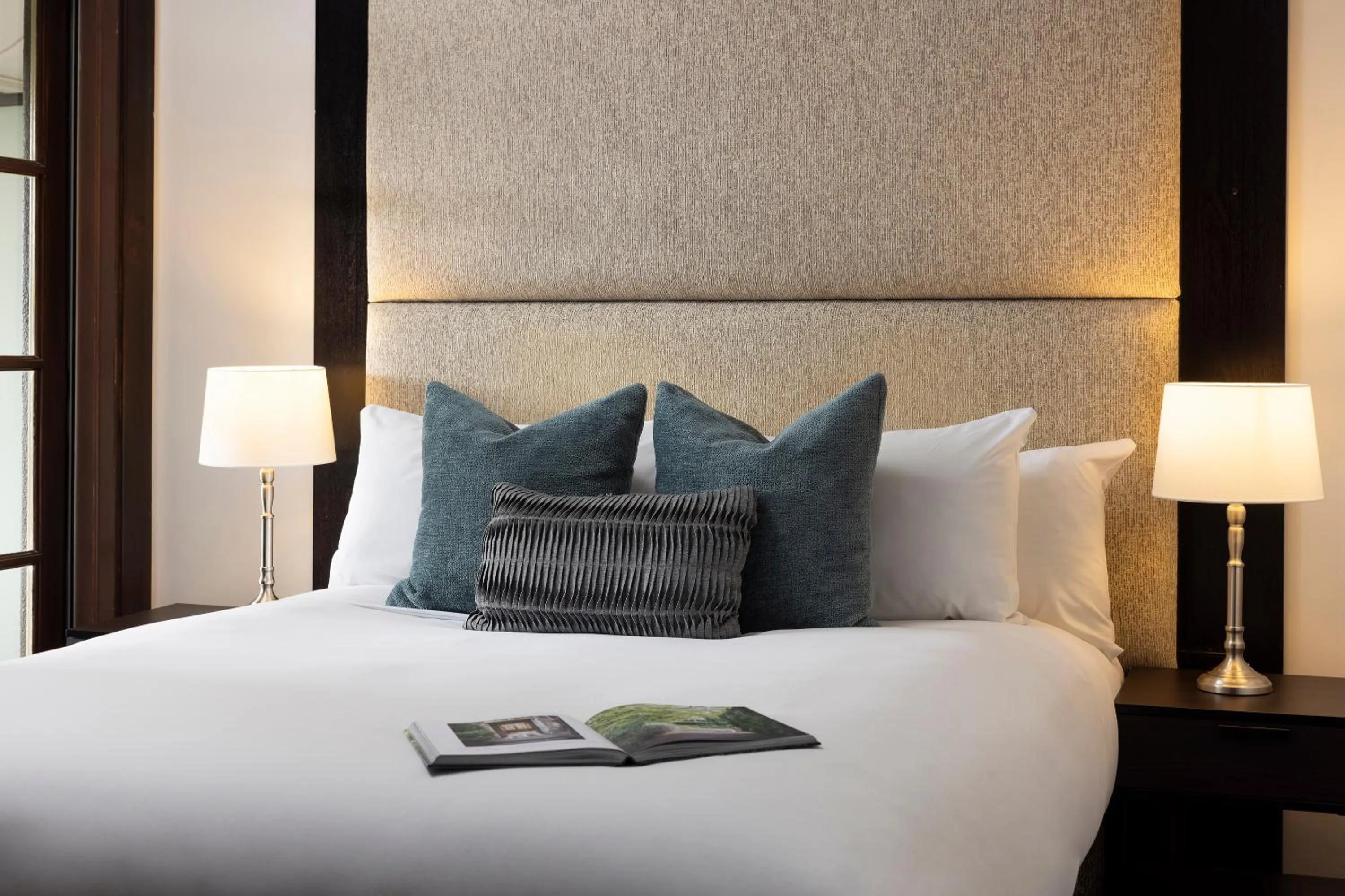 Bed in Mineral Springs Hotel Hepburn