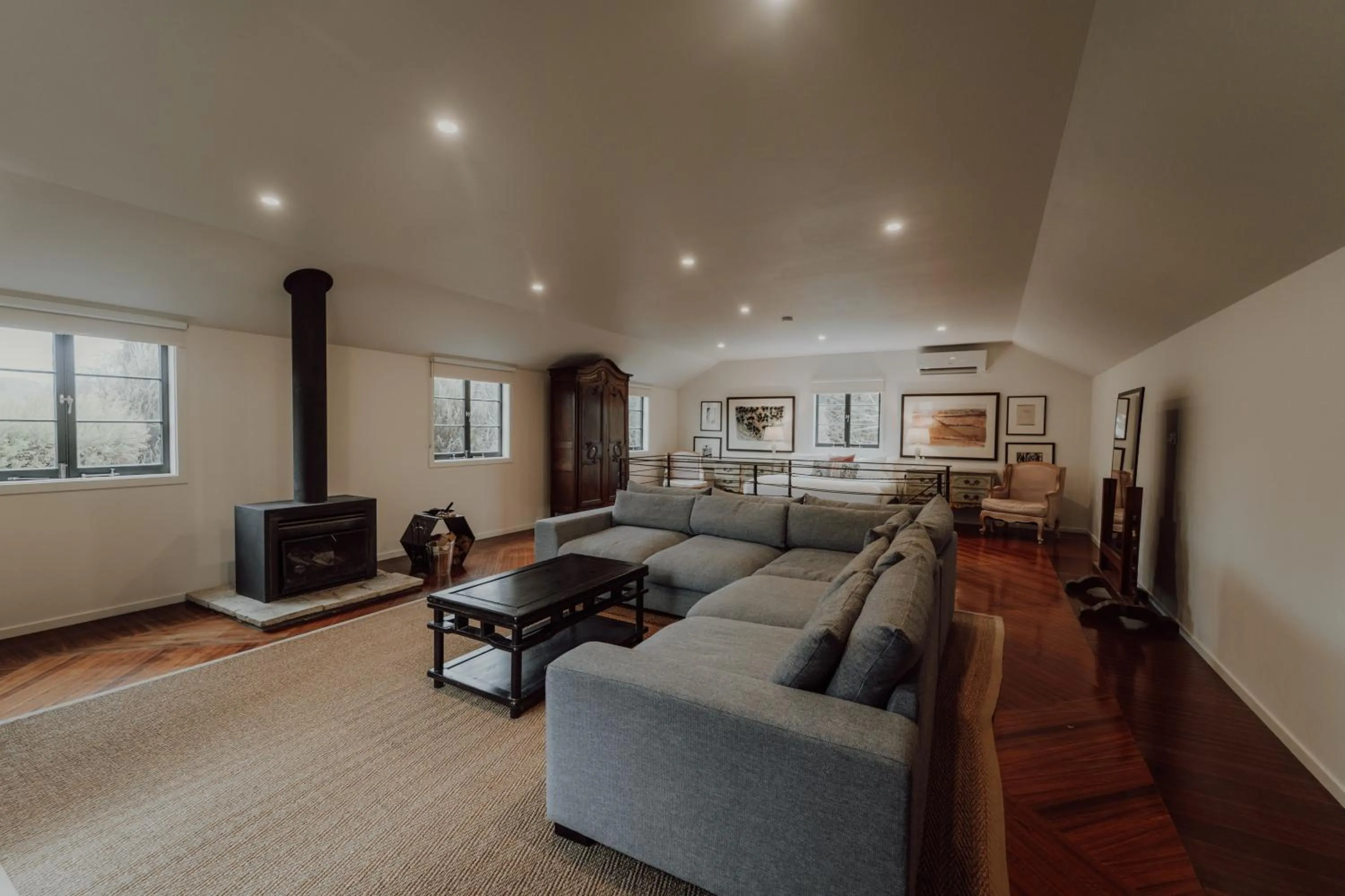 Living room in Mineral Springs Hotel Hepburn