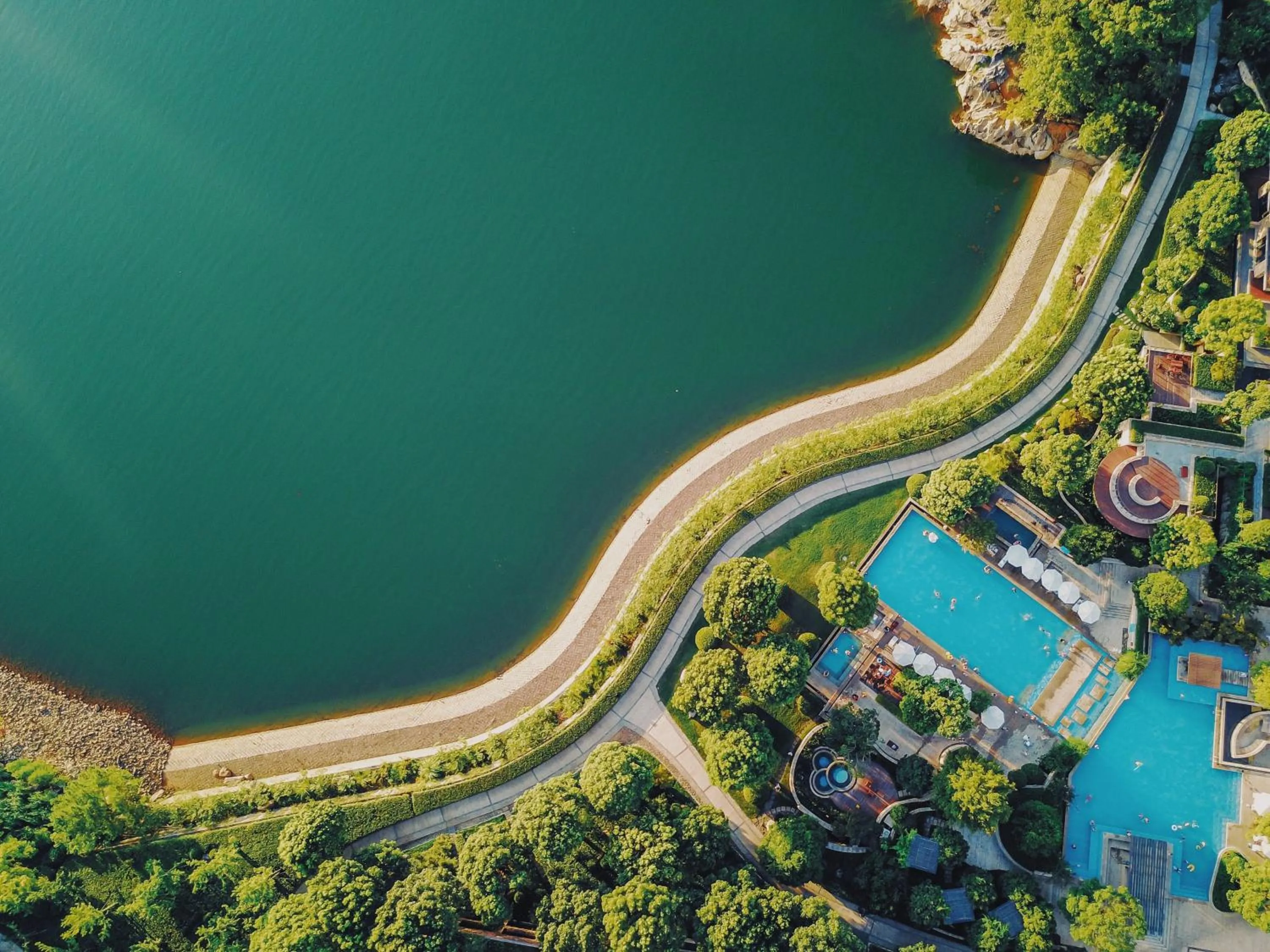Property building in InterContinental One Thousand Island Lake Resort, an IHG Hotel
