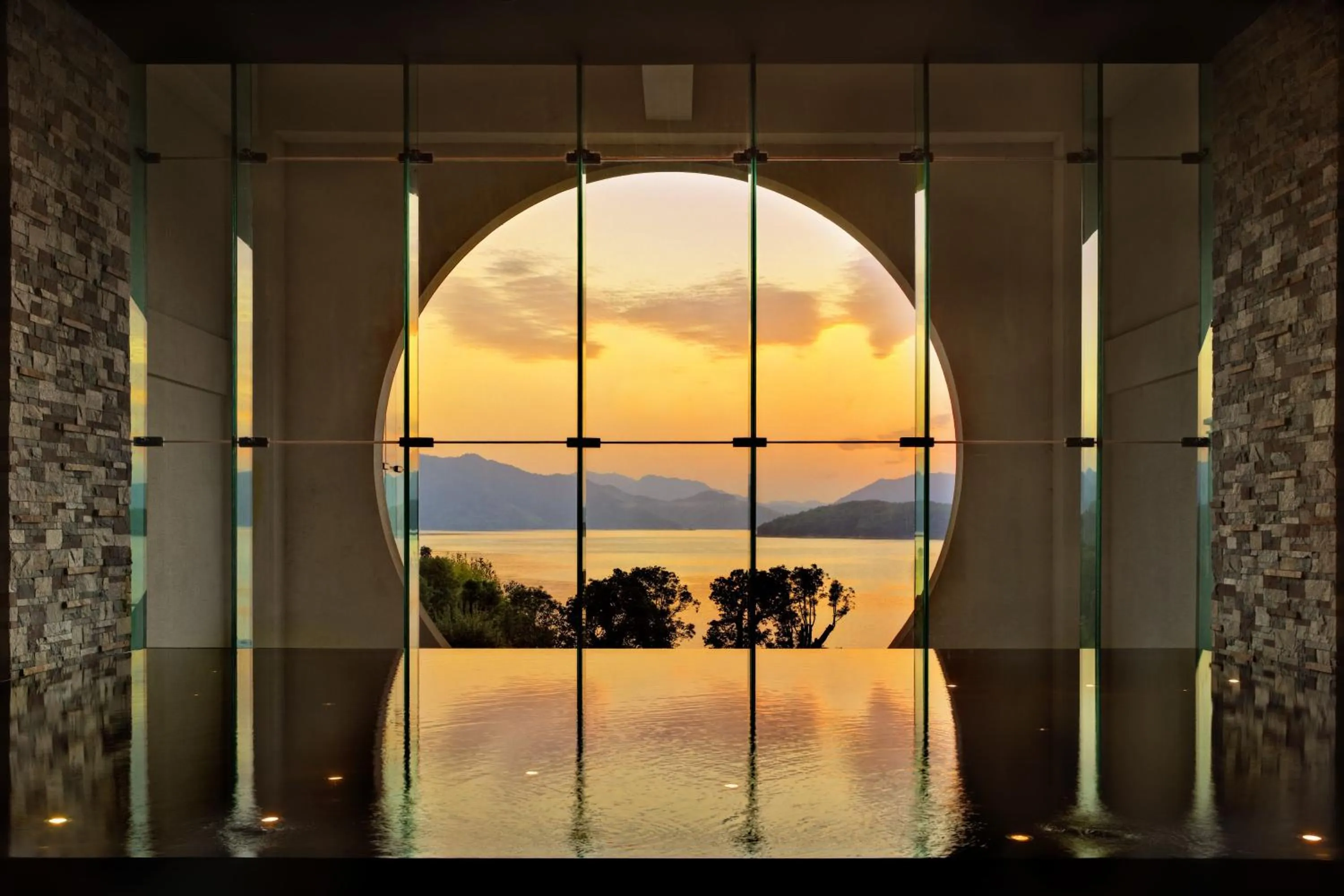 Property building, Sunrise/Sunset in InterContinental One Thousand Island Lake Resort, an IHG Hotel