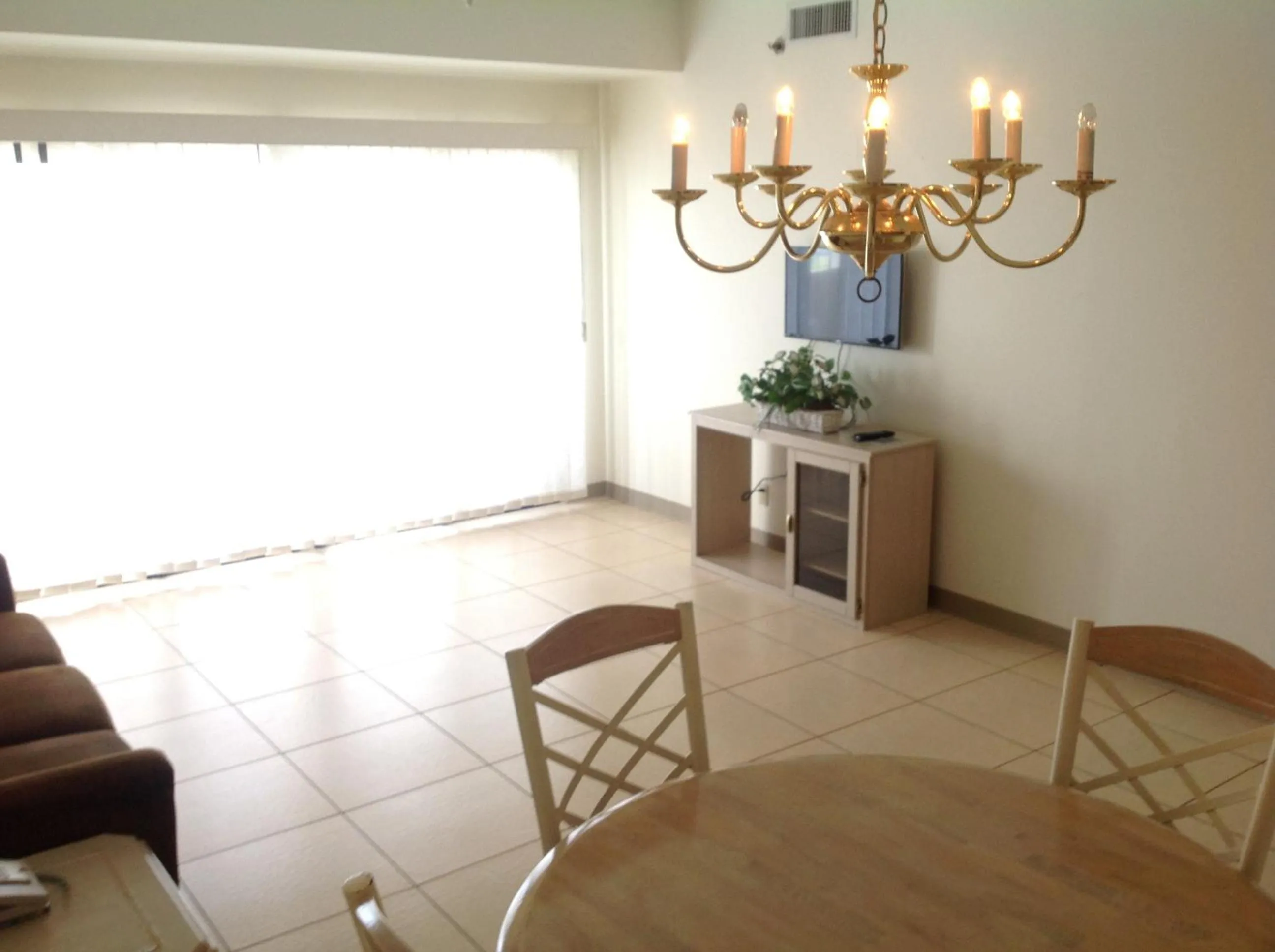 Day in Aquarius Beach Tower