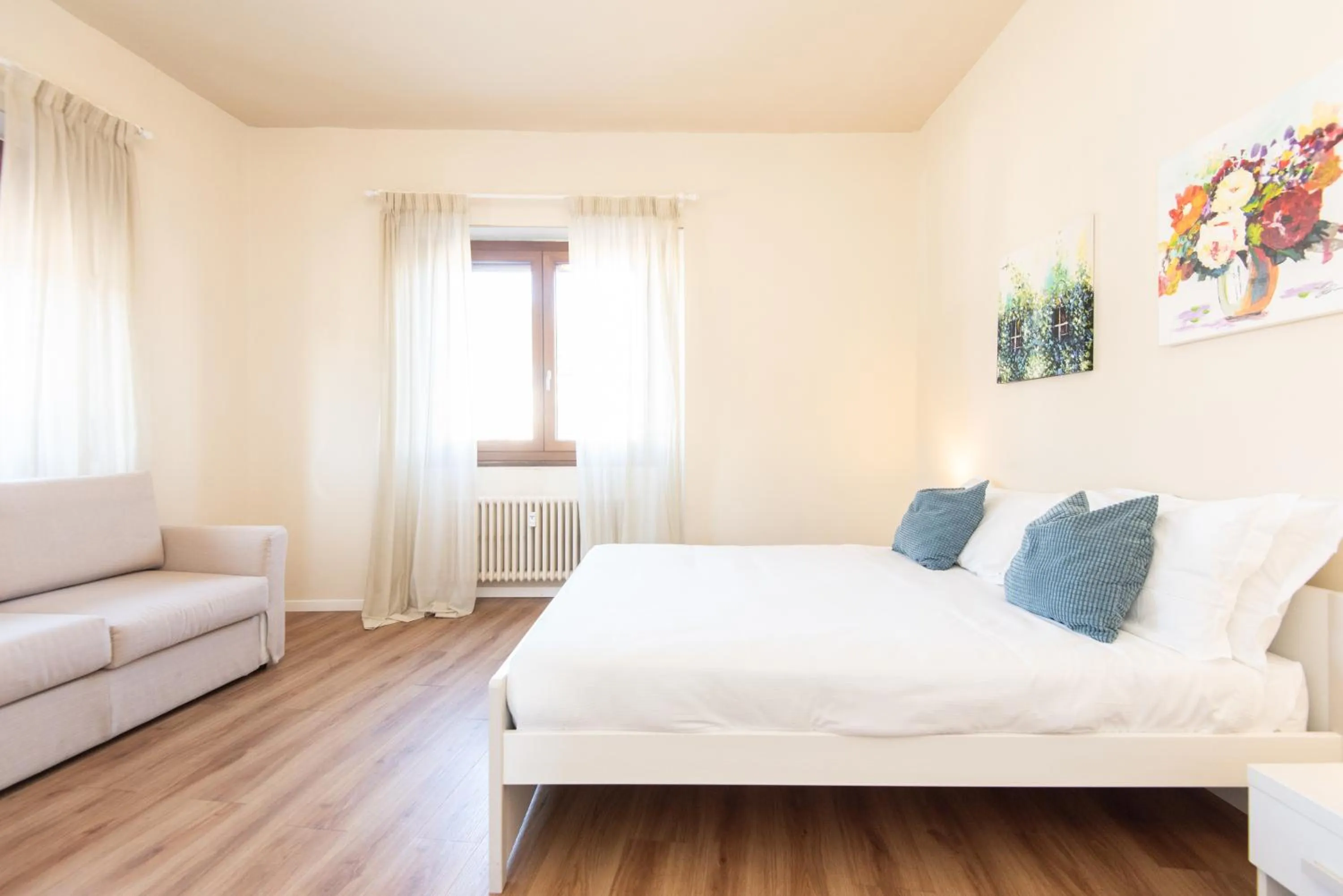 Bedroom in Donatello Apartments by Firenze Prestige