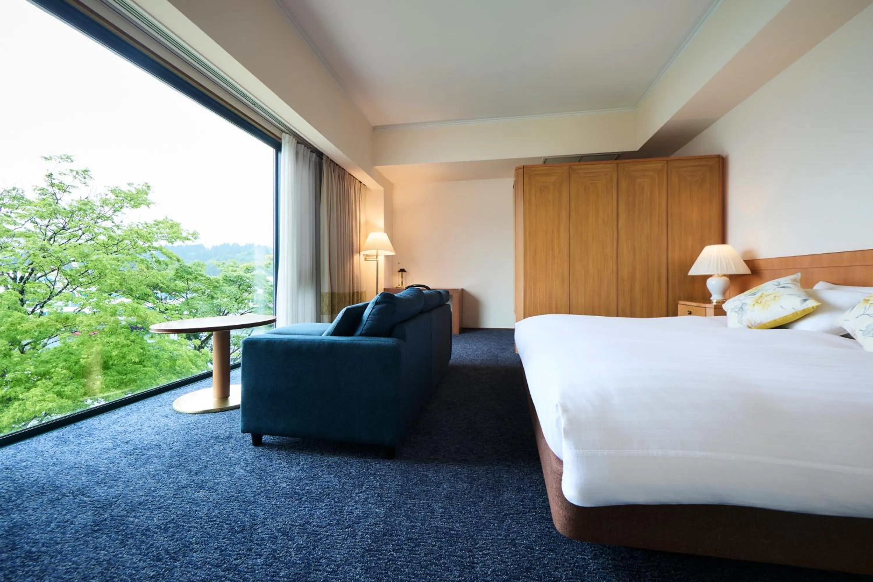 View (from property/room), Bed in Hakone Hotel