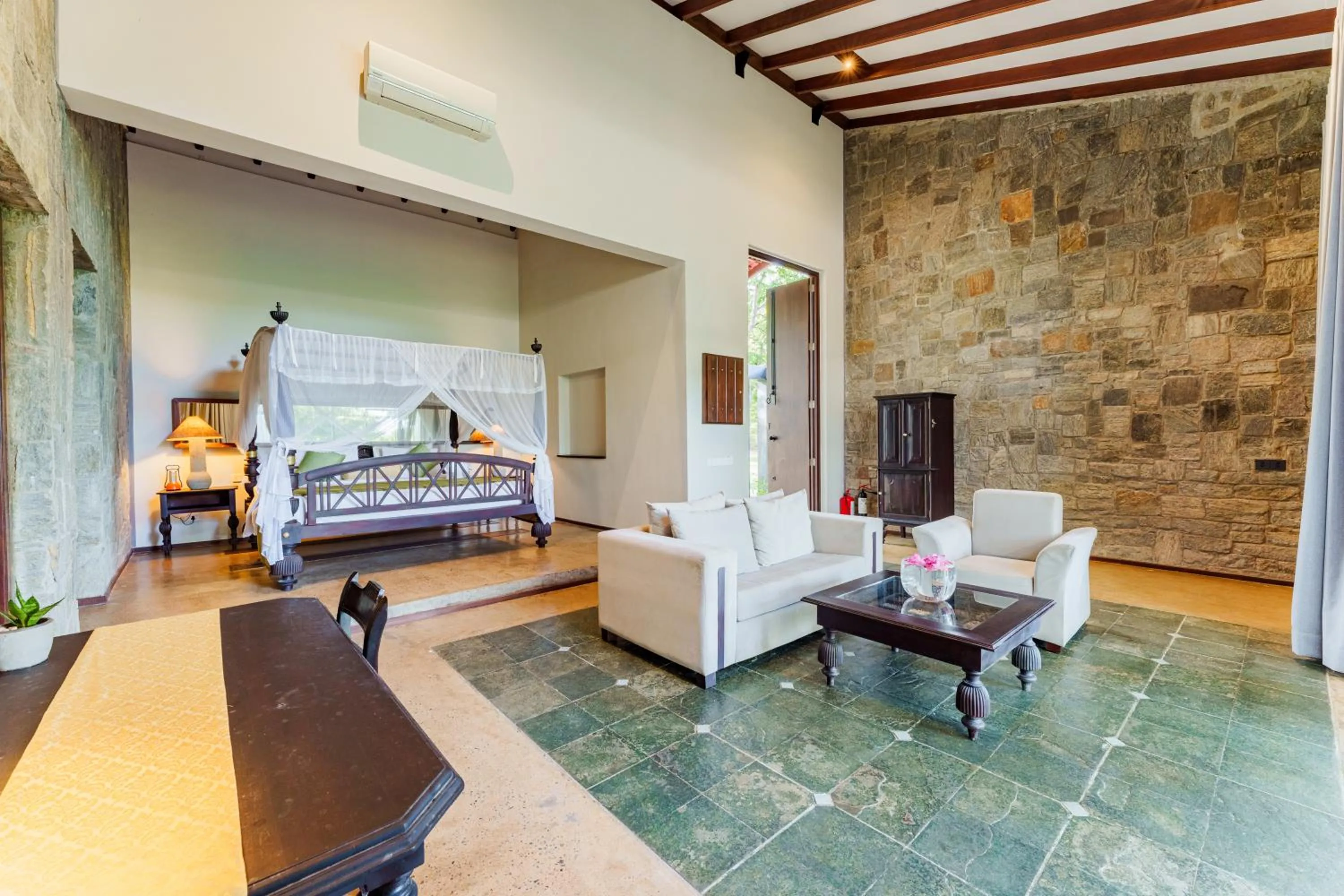 Living room, Bed in Ayugiri Ayurveda Wellness Resort Sigiriya