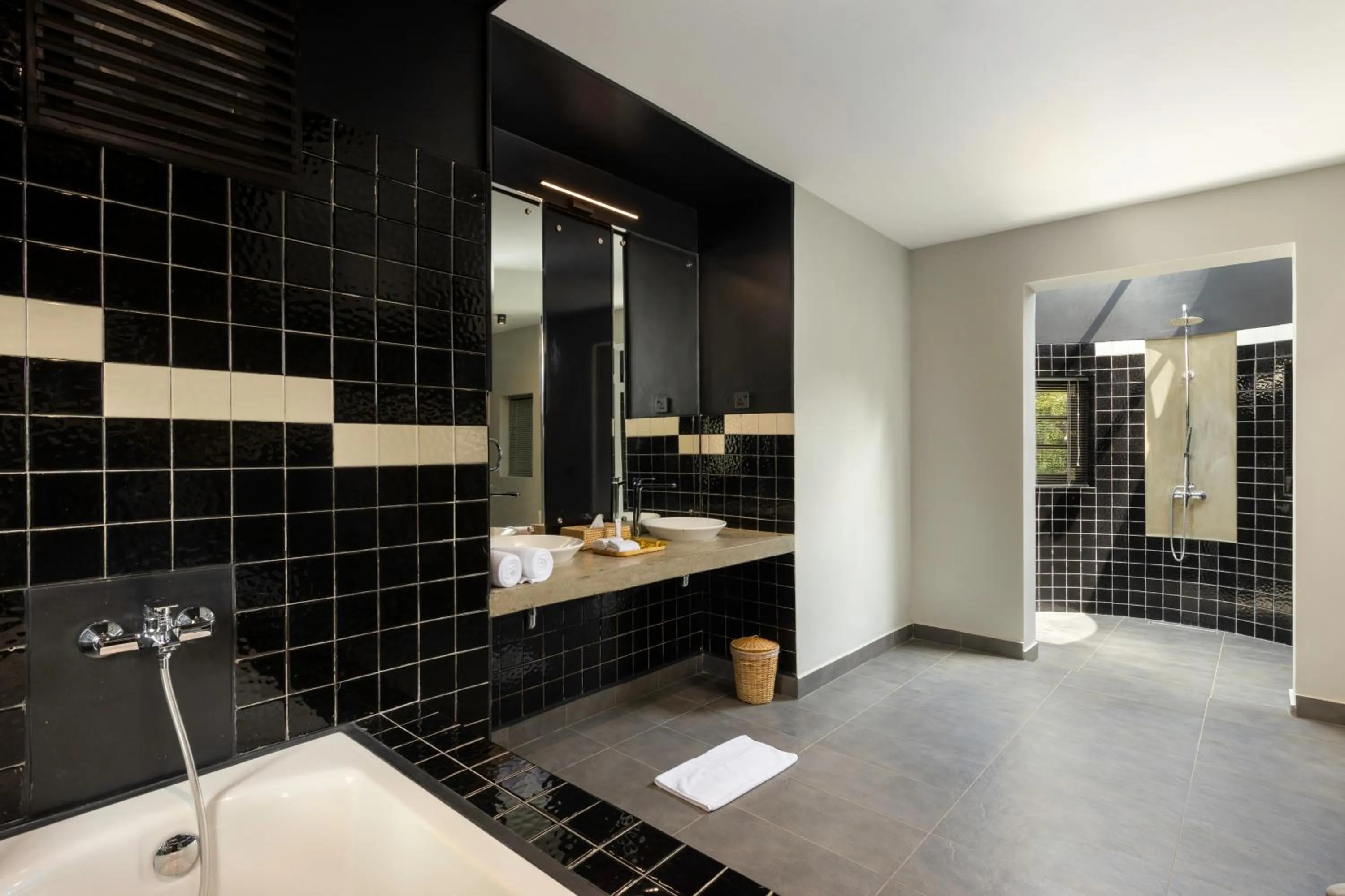 Shower in Ayugiri Ayurveda Wellness Resort Sigiriya