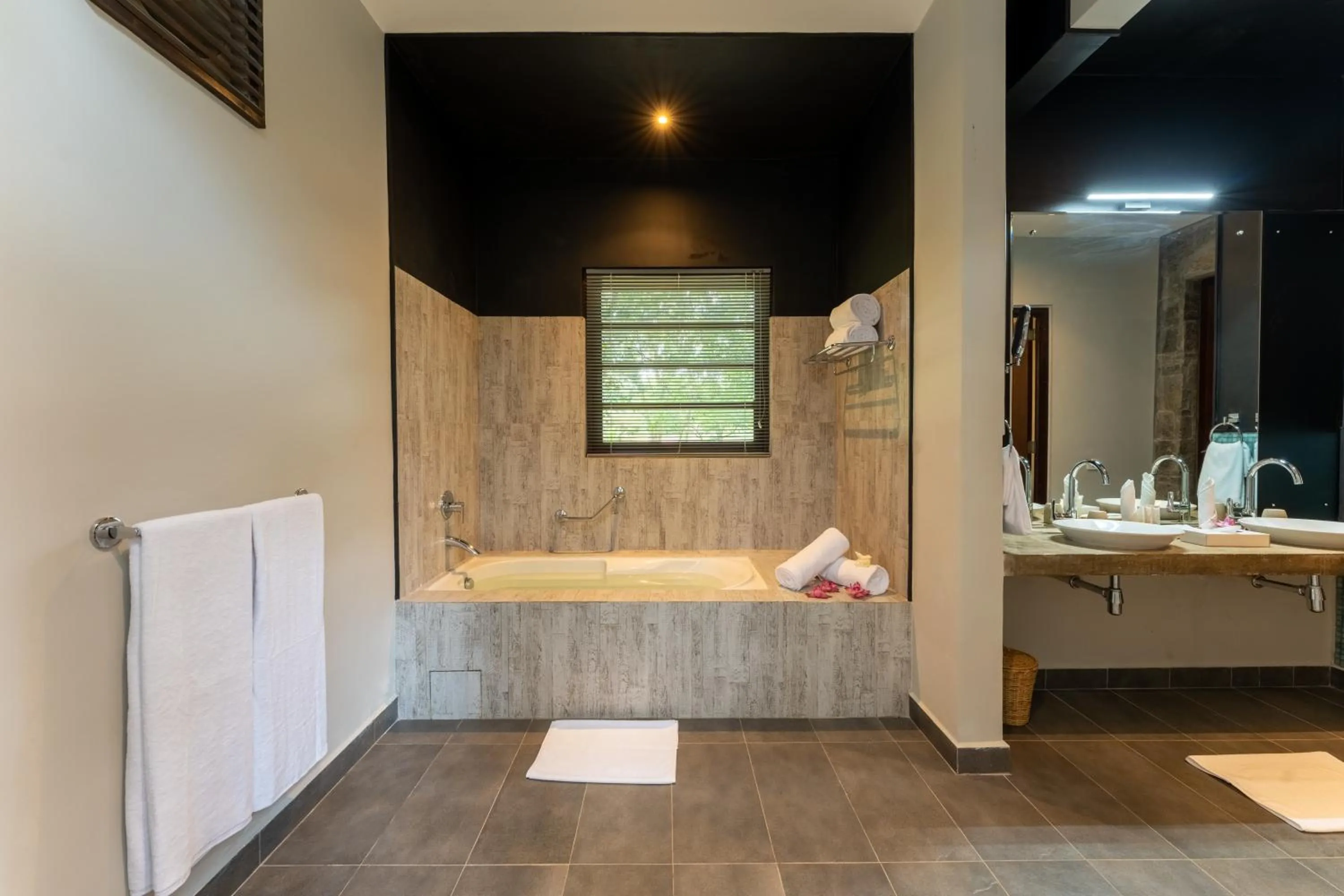Bathroom in Ayugiri Ayurveda Wellness Resort Sigiriya