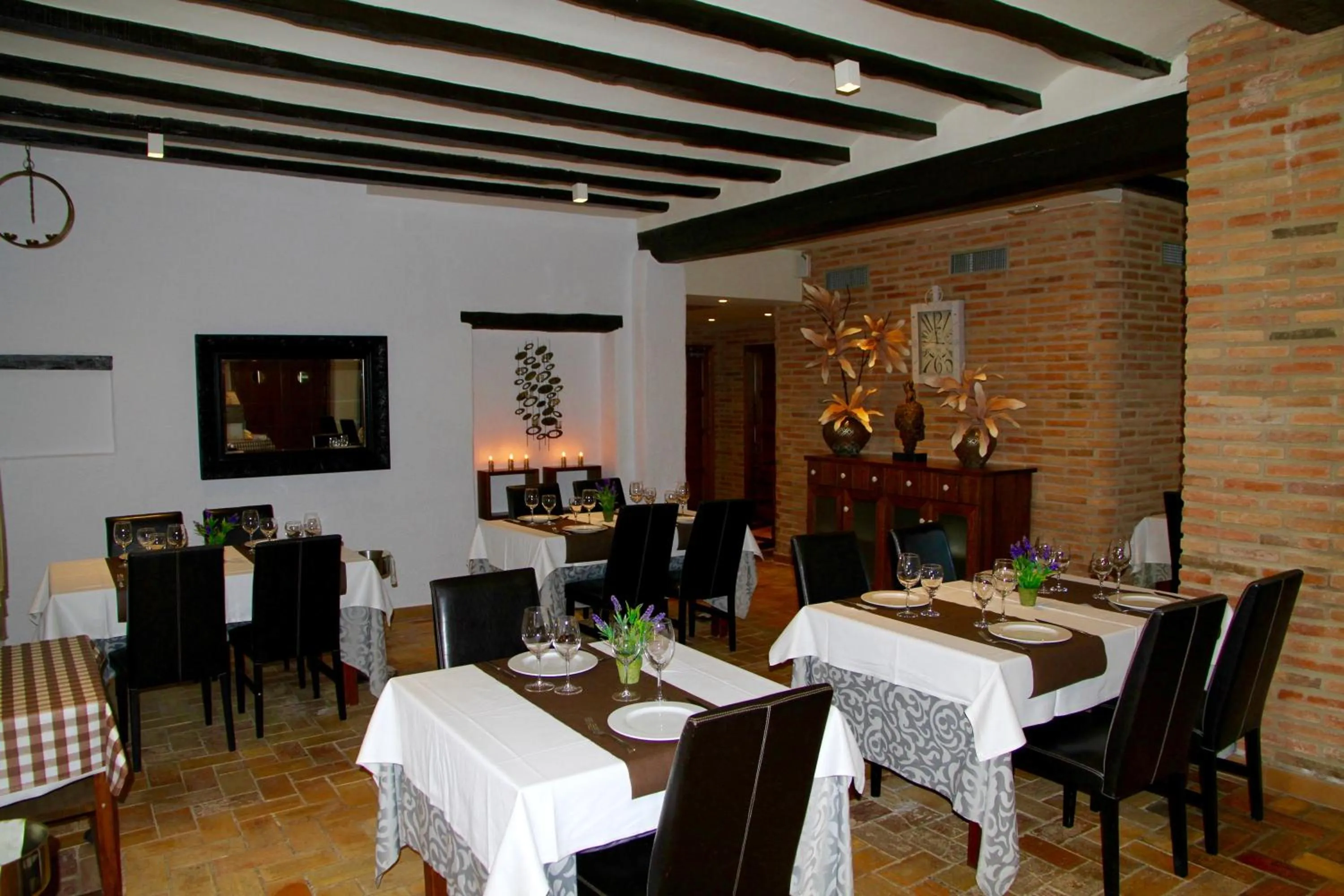 Restaurant/places to eat in Hotel Mas Prades