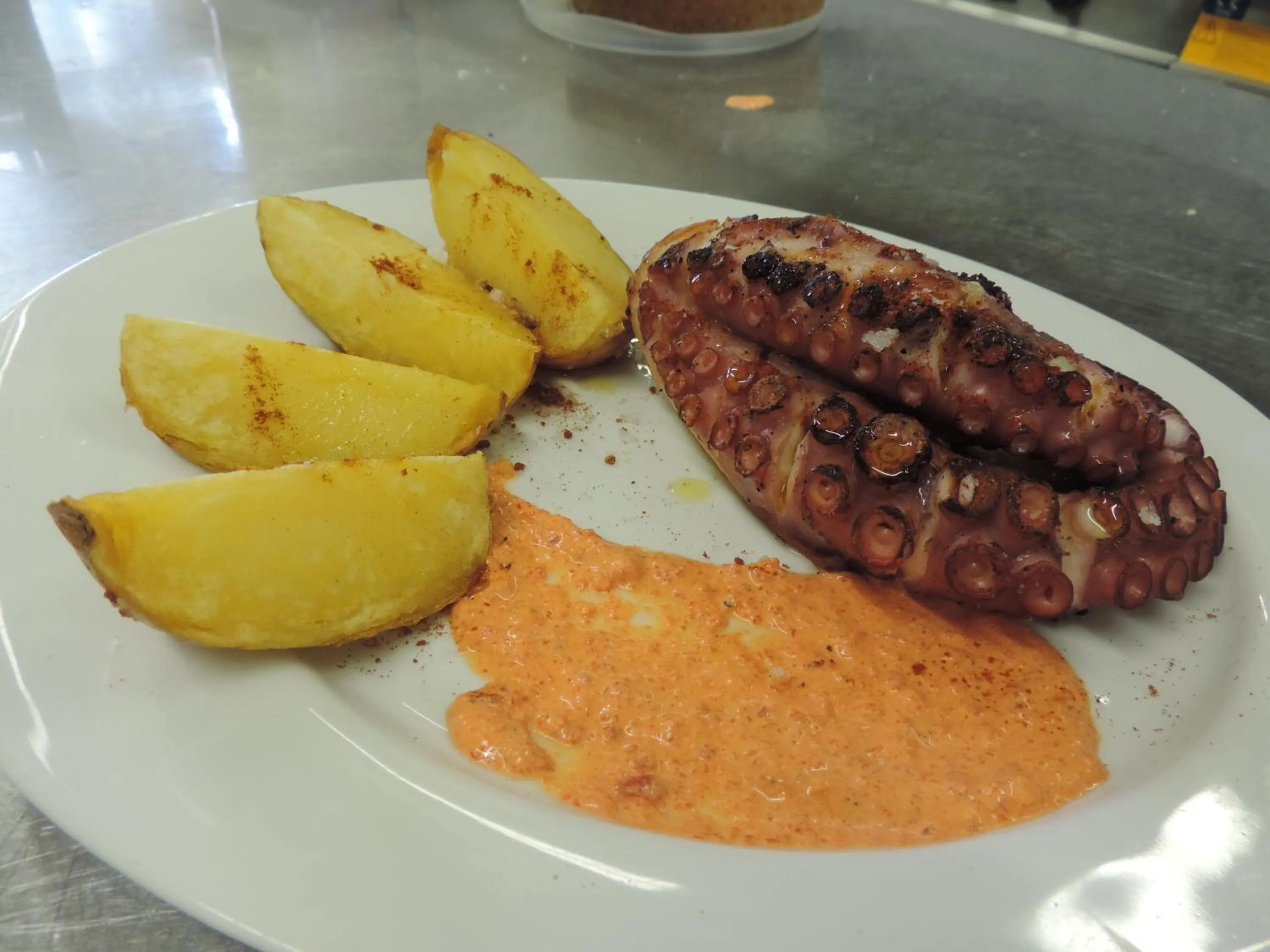 Food and drinks in Hotel Mas Prades