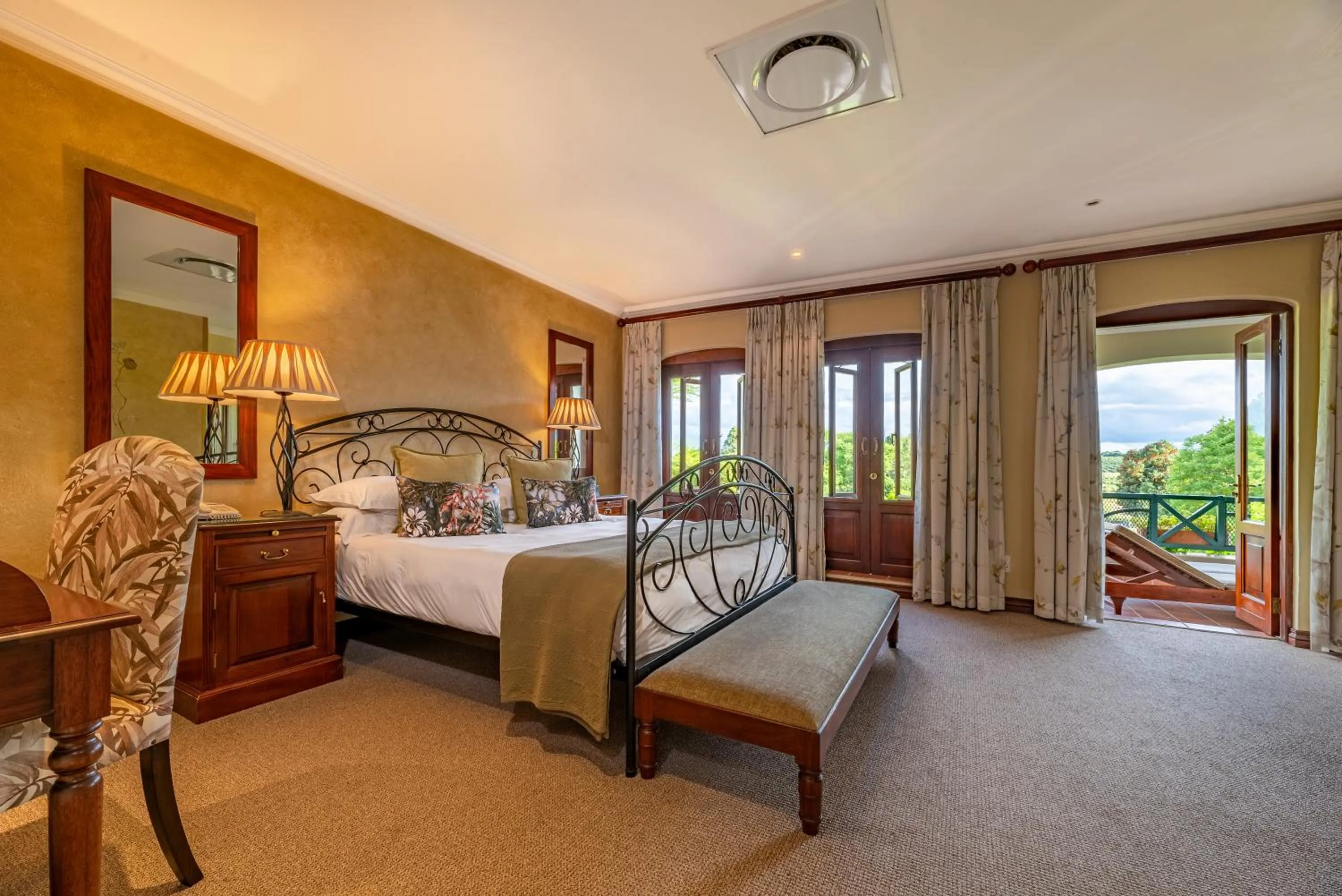 Bedroom, Bed in Oliver`s