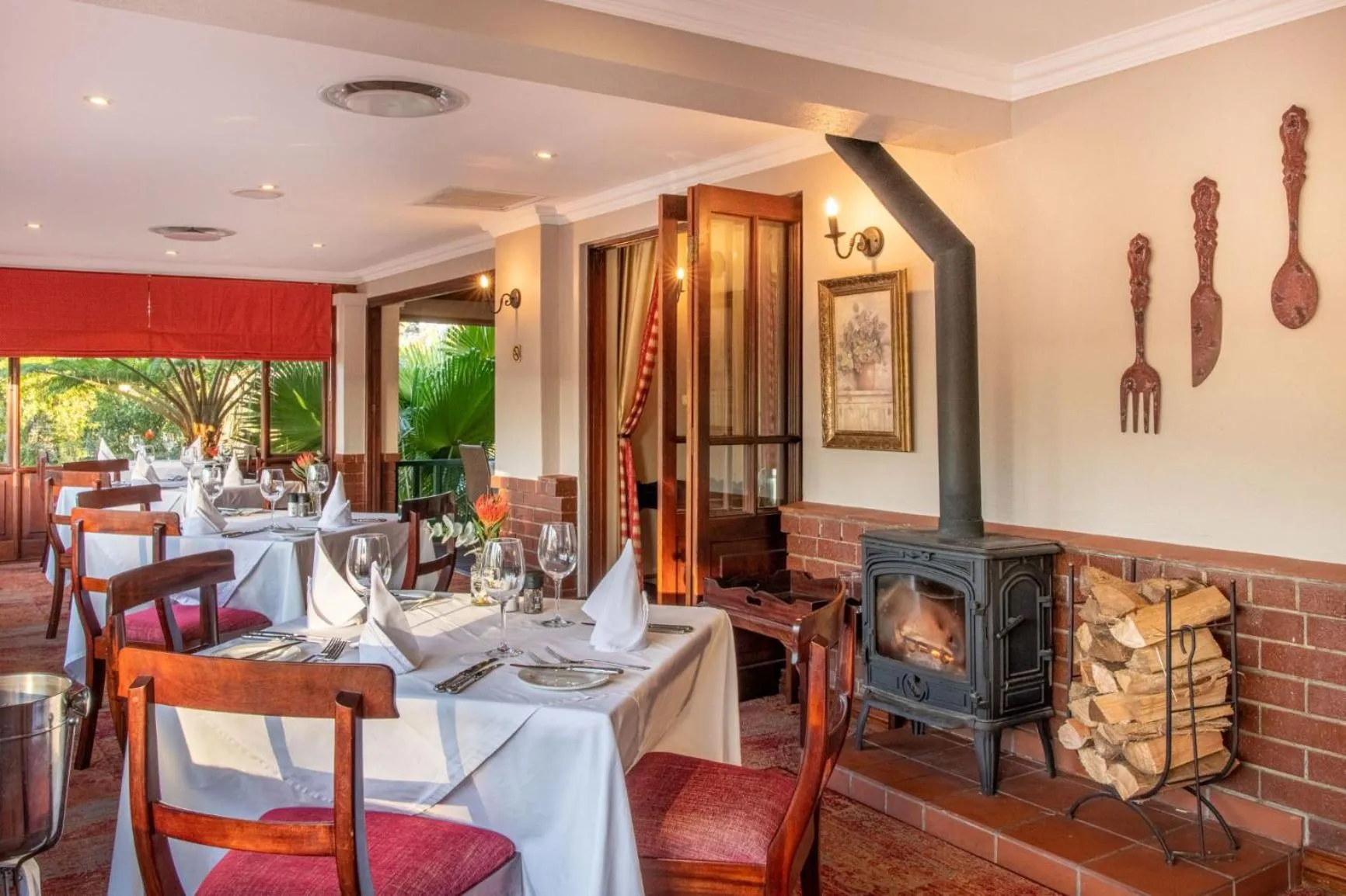 Restaurant/places to eat in Oliver`s