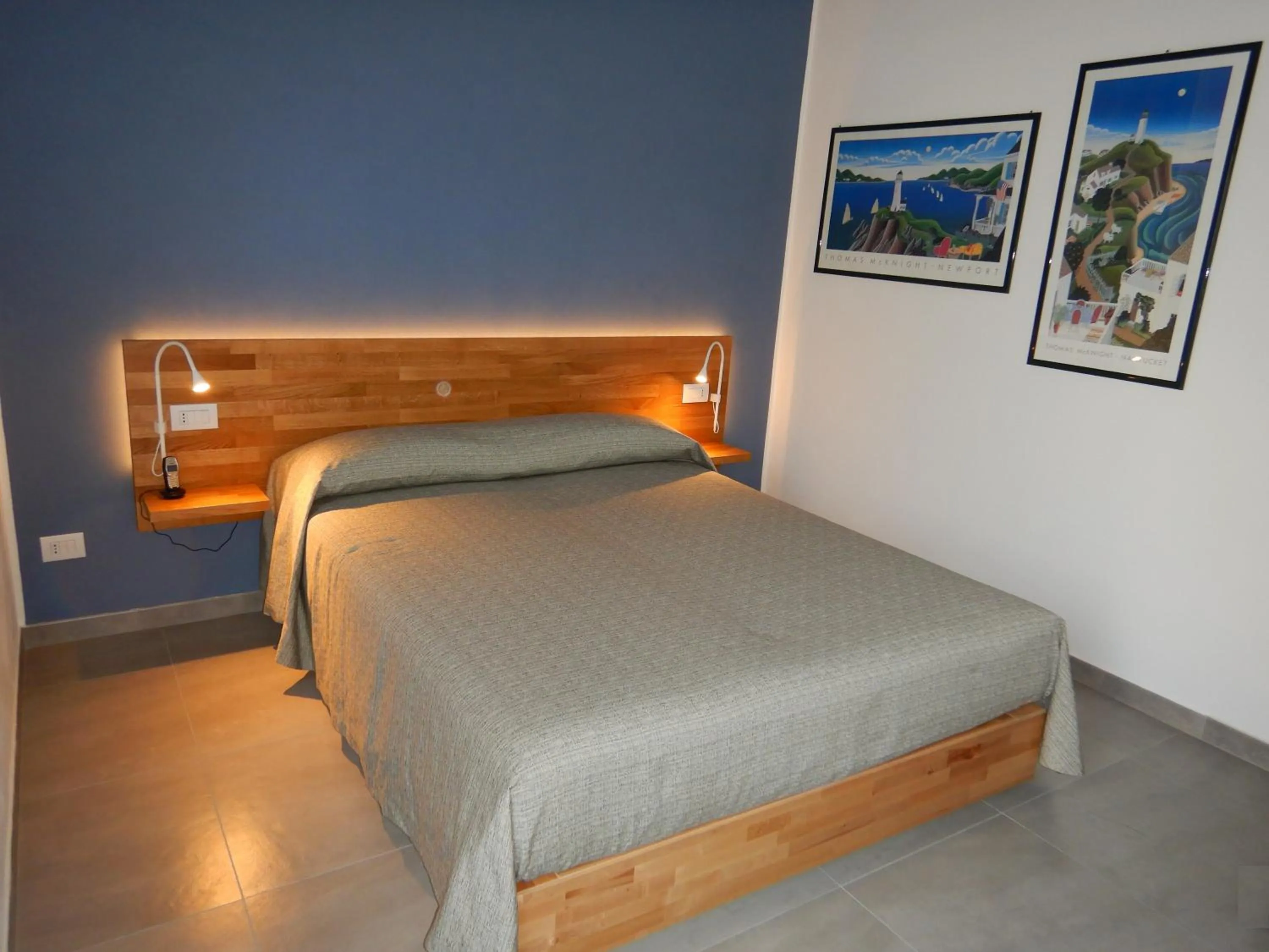 Bedroom, Bed in 3per3