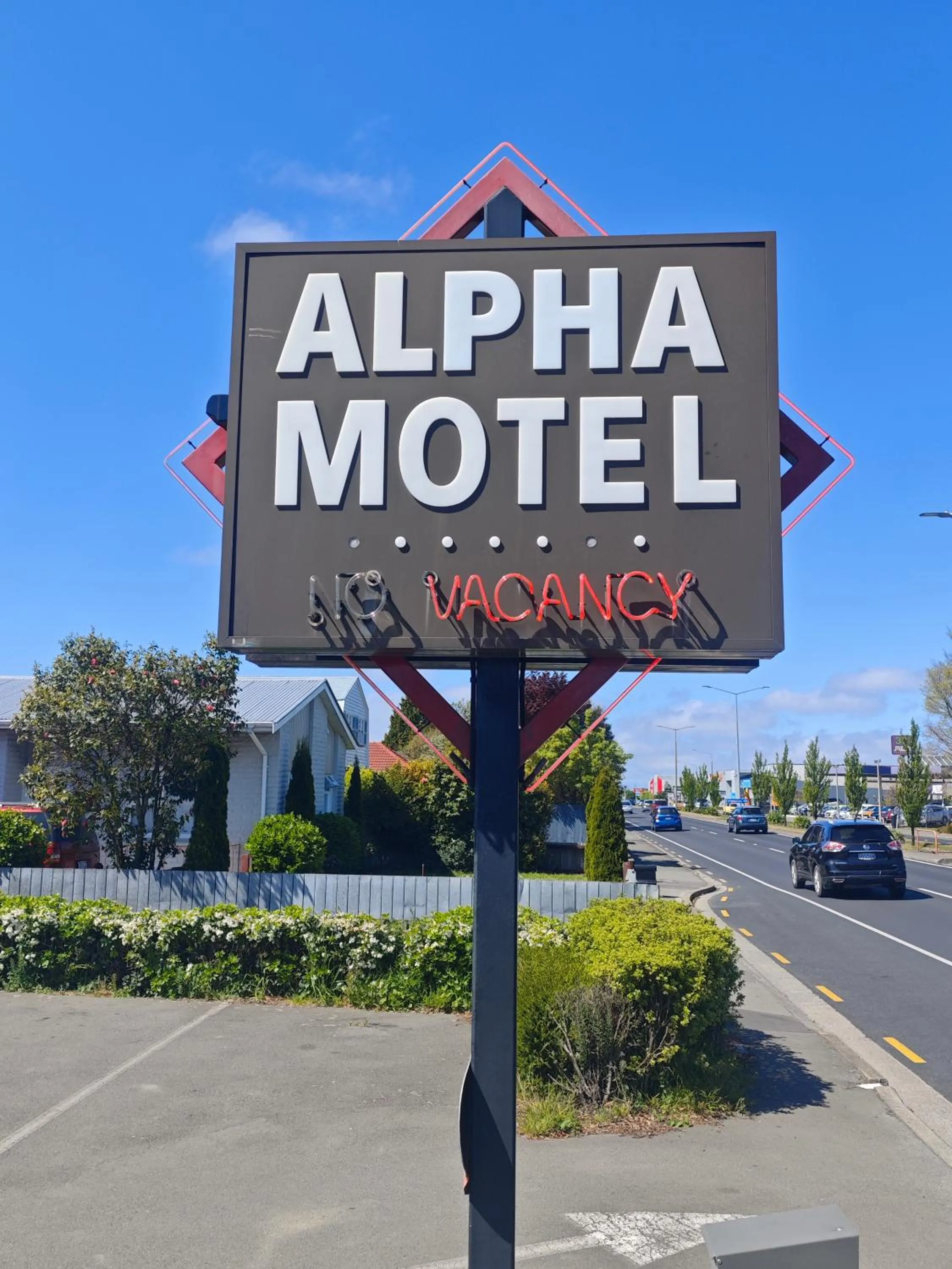 Logo/Certificate/Sign in Alpha Motel with Spa-Bath