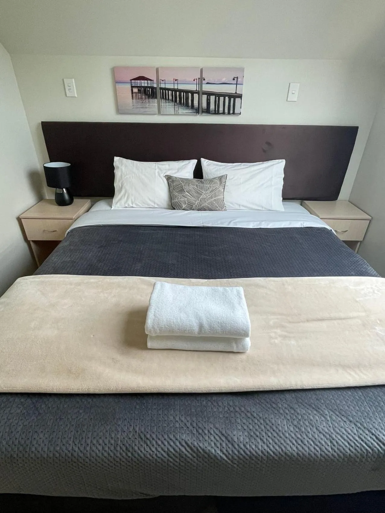 Bedroom, Bed in Alpha Motel with Spa-Bath