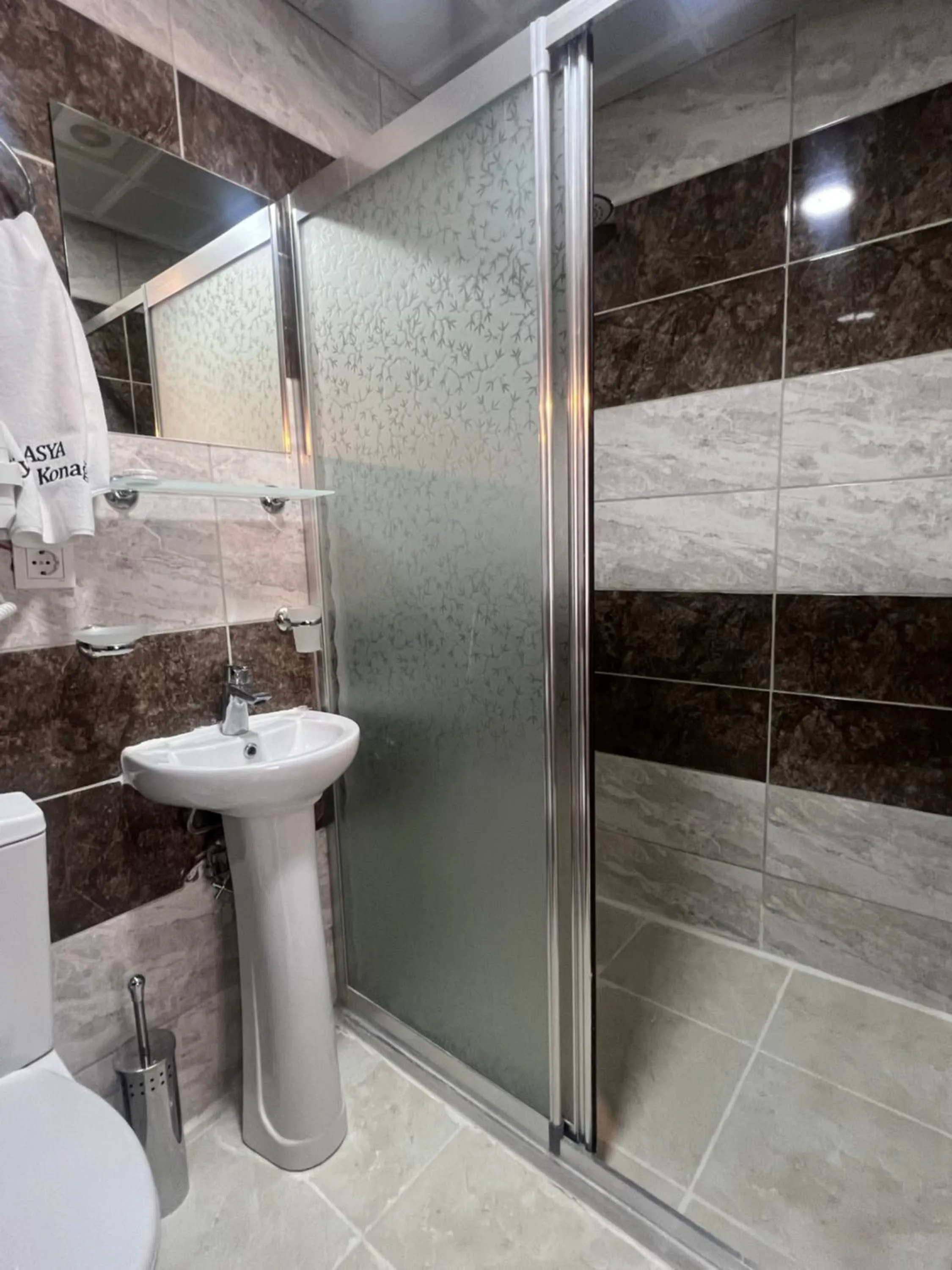 Shower in Ziyagil Konağı