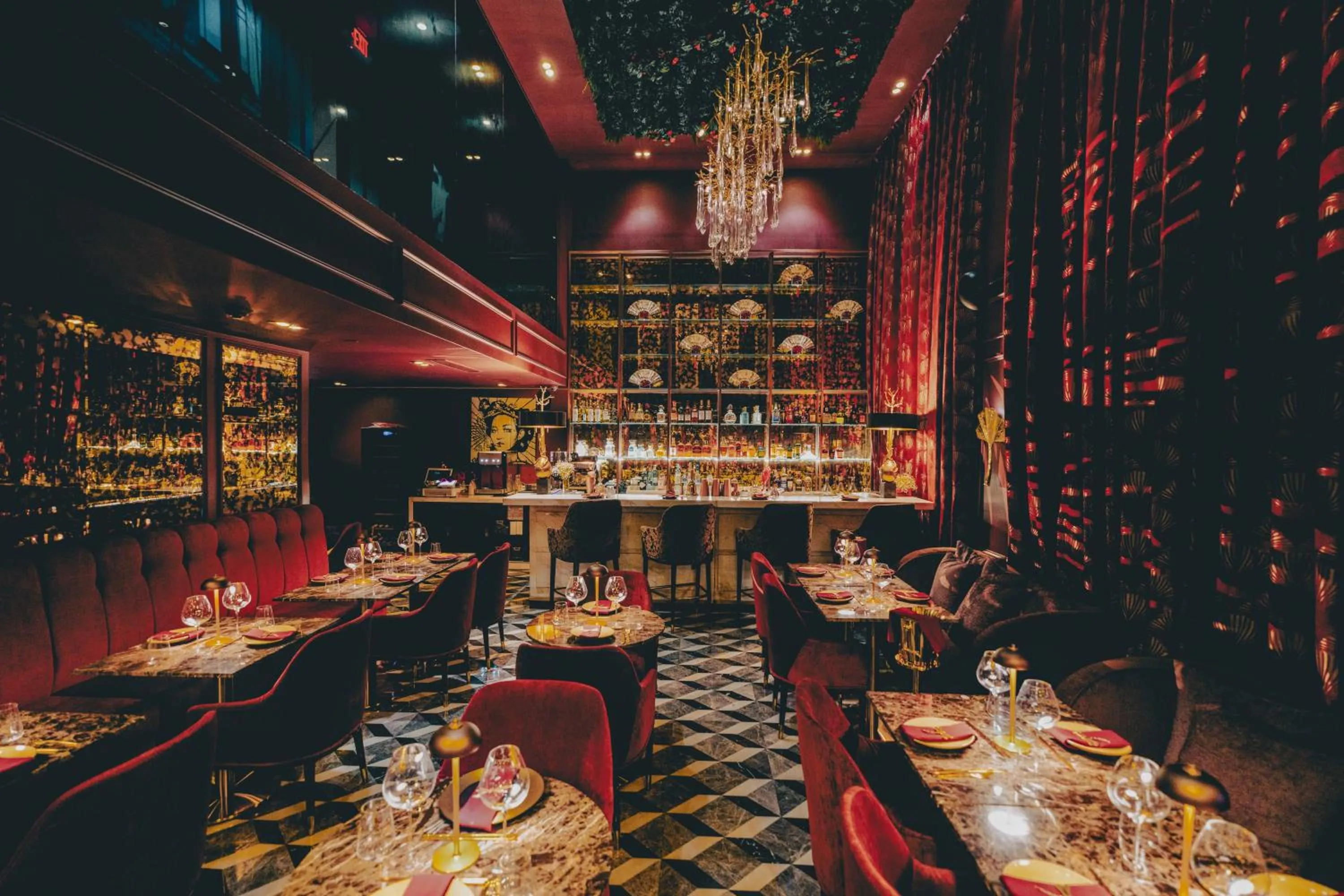 Restaurant/places to eat in O:LV Fifty Five Hotel - Adults Only