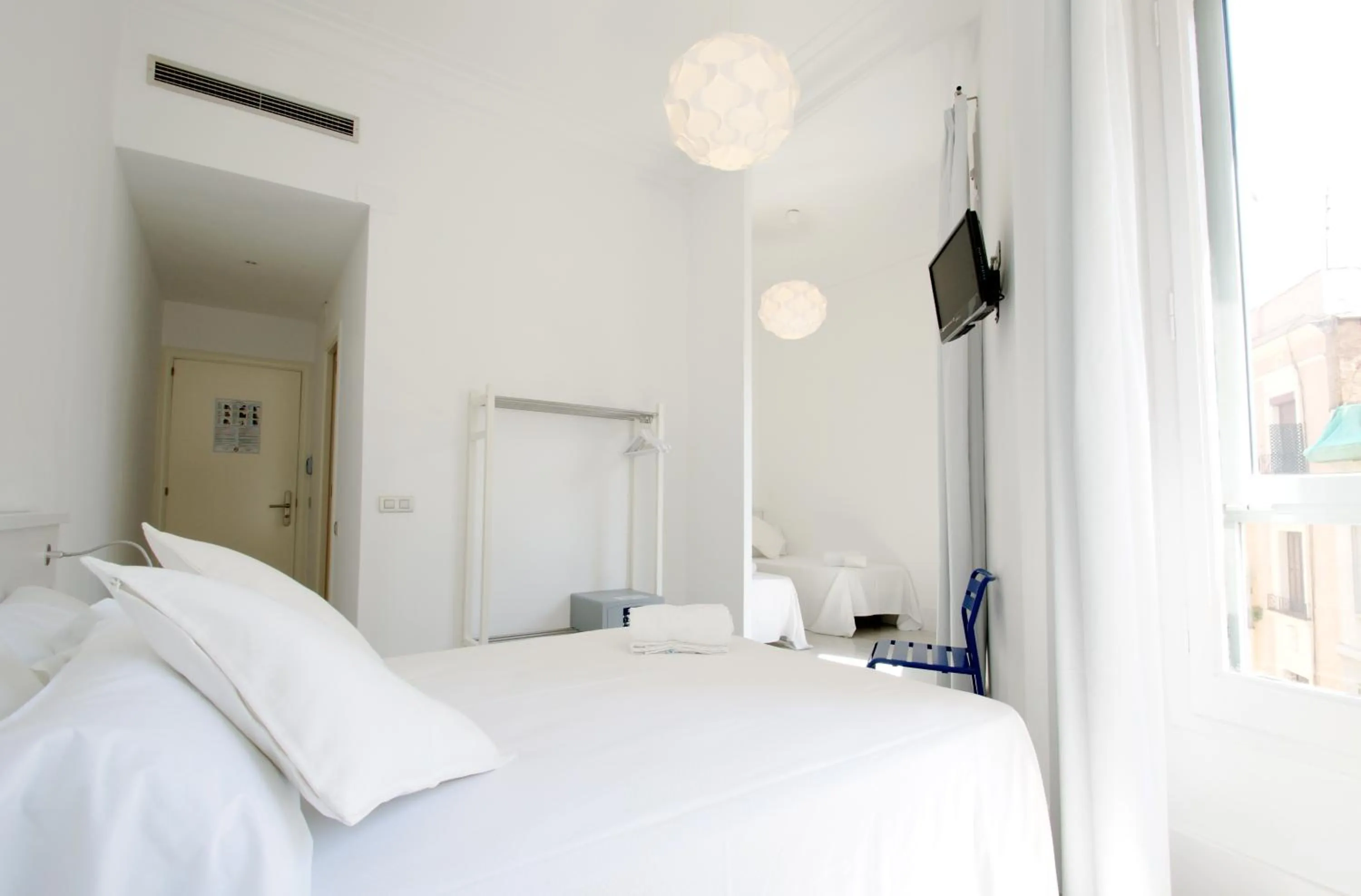 Photo of the whole room, Bed in Express by gaiarooms