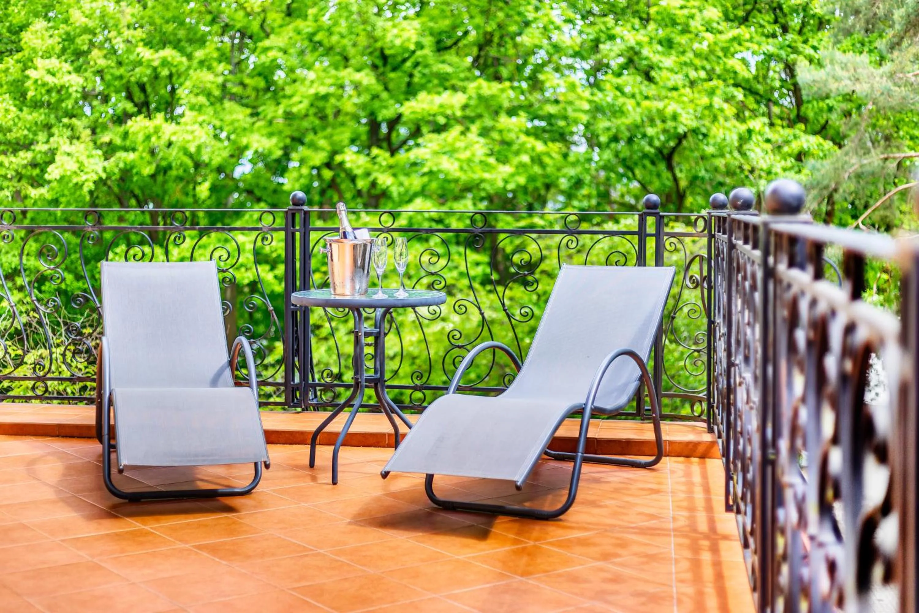 Spring in Hotel Pan Tadeusz