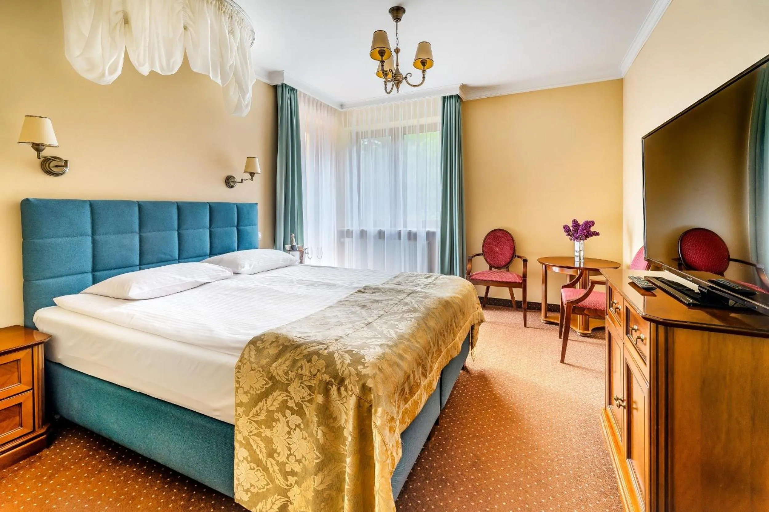 Bed in Hotel Pan Tadeusz