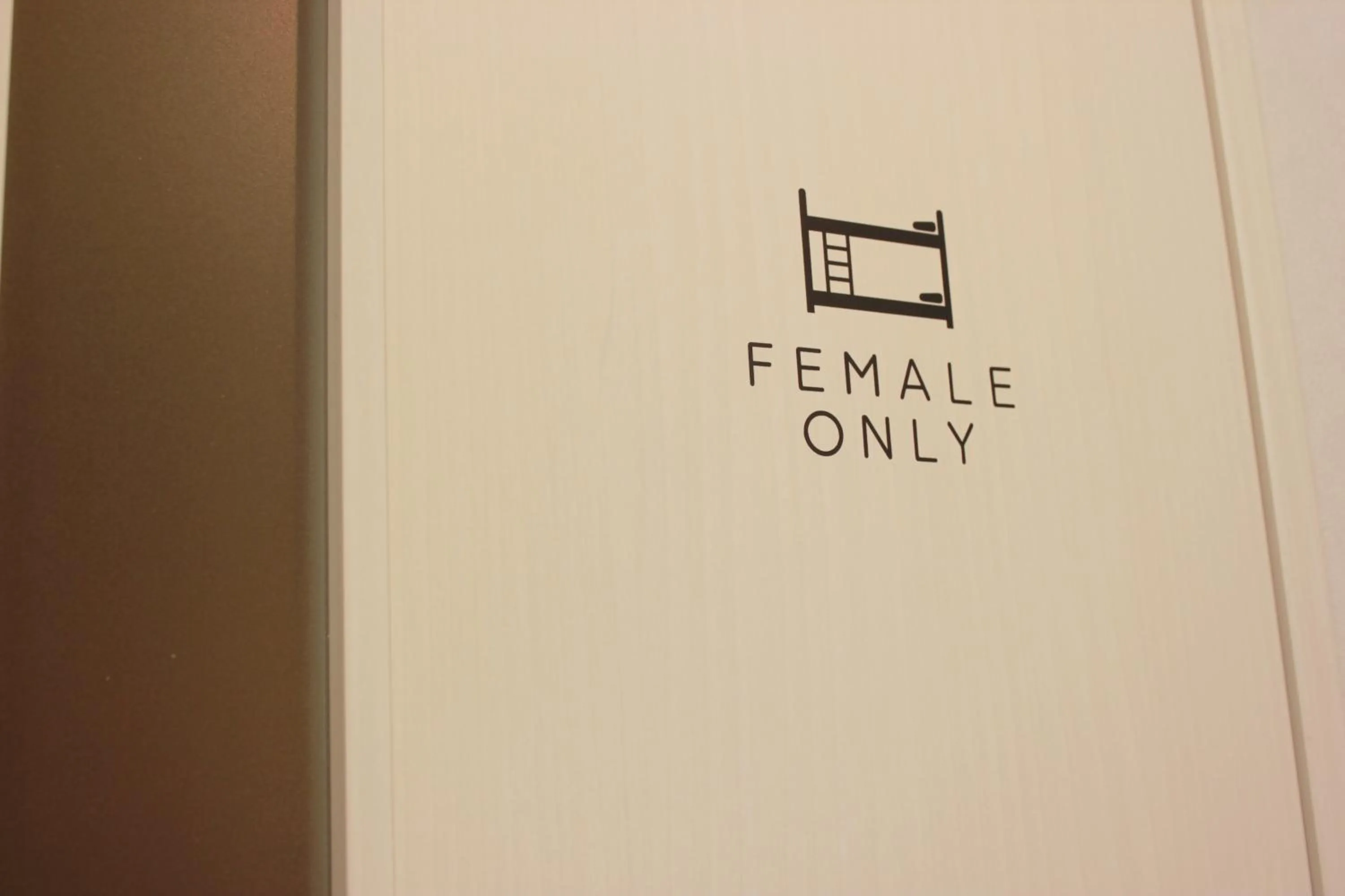 Logo/Certificate/Sign in Mezame Hostel