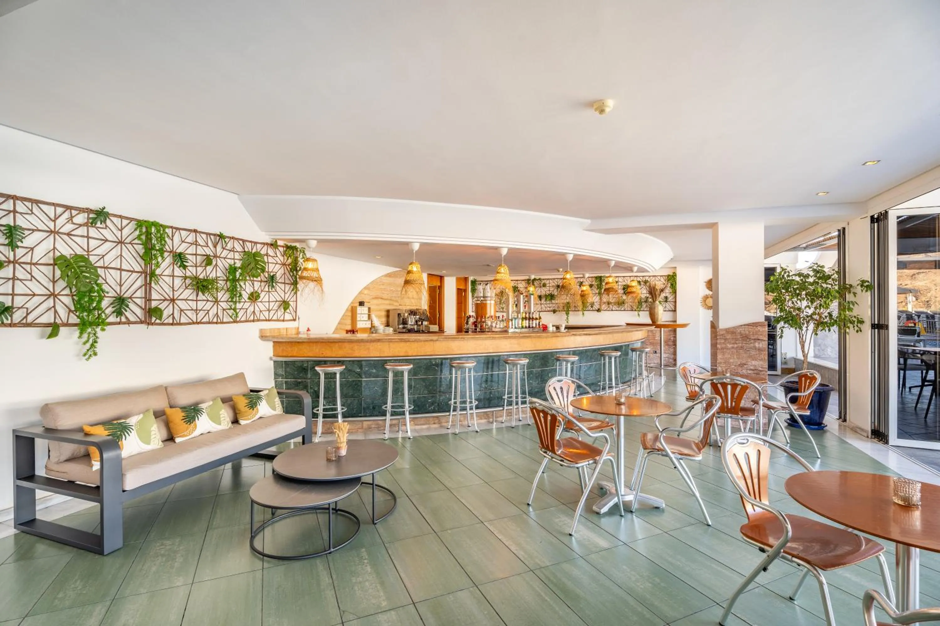 Living room in Apartamentos Cabau Cala Nova