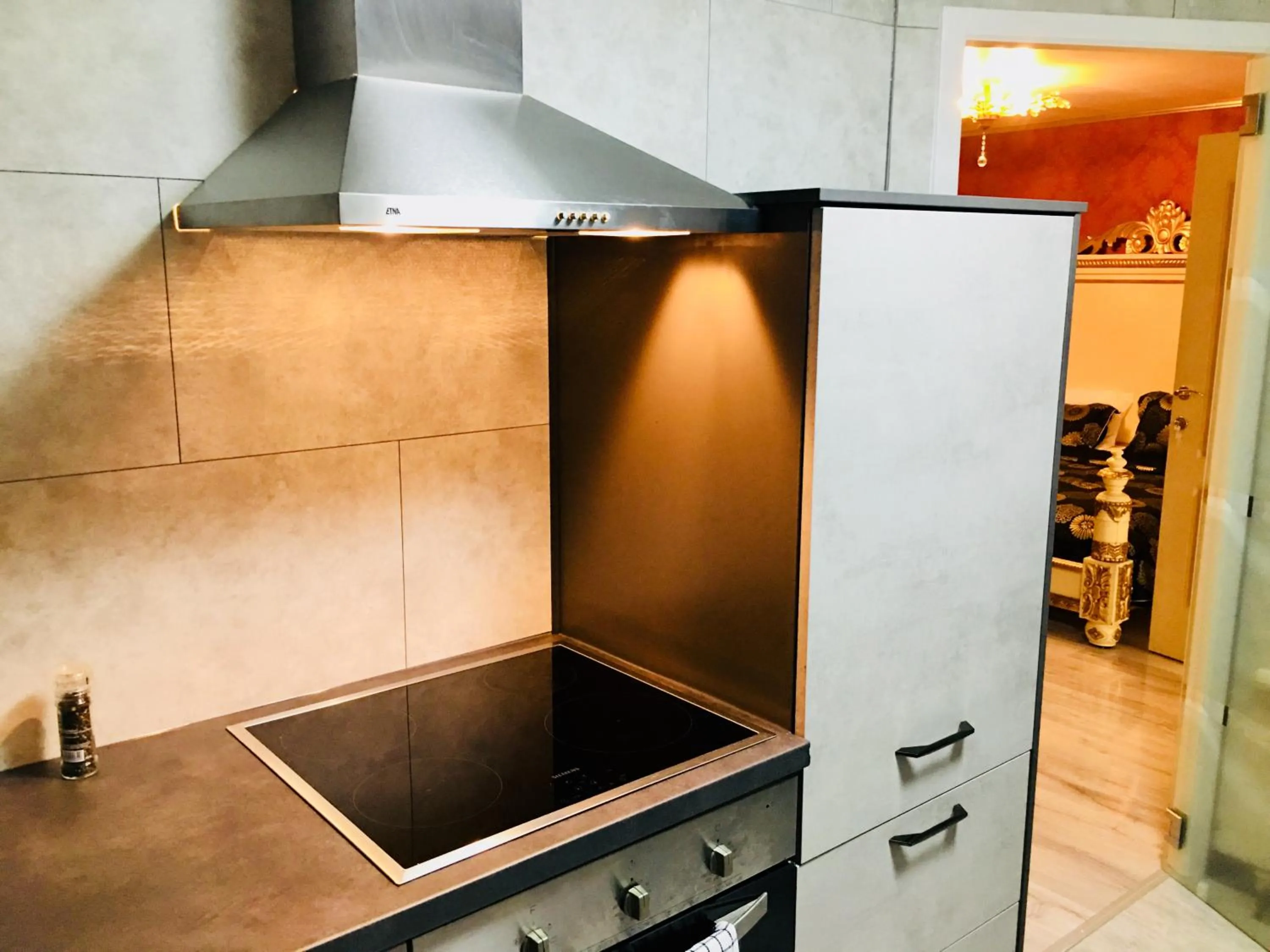 Kitchen or kitchenette in Koetshuis Bosdam