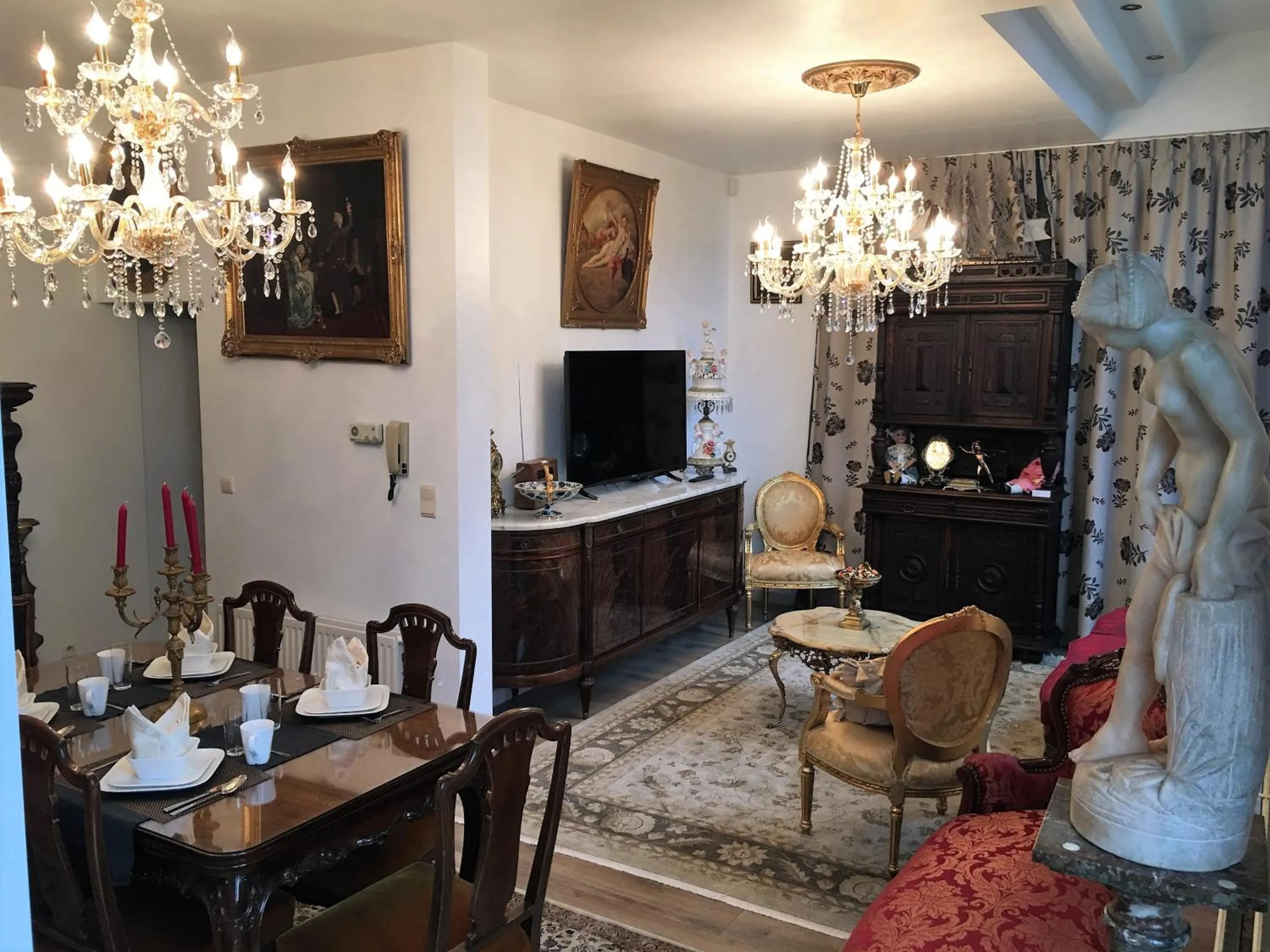 Living room in Koetshuis Bosdam