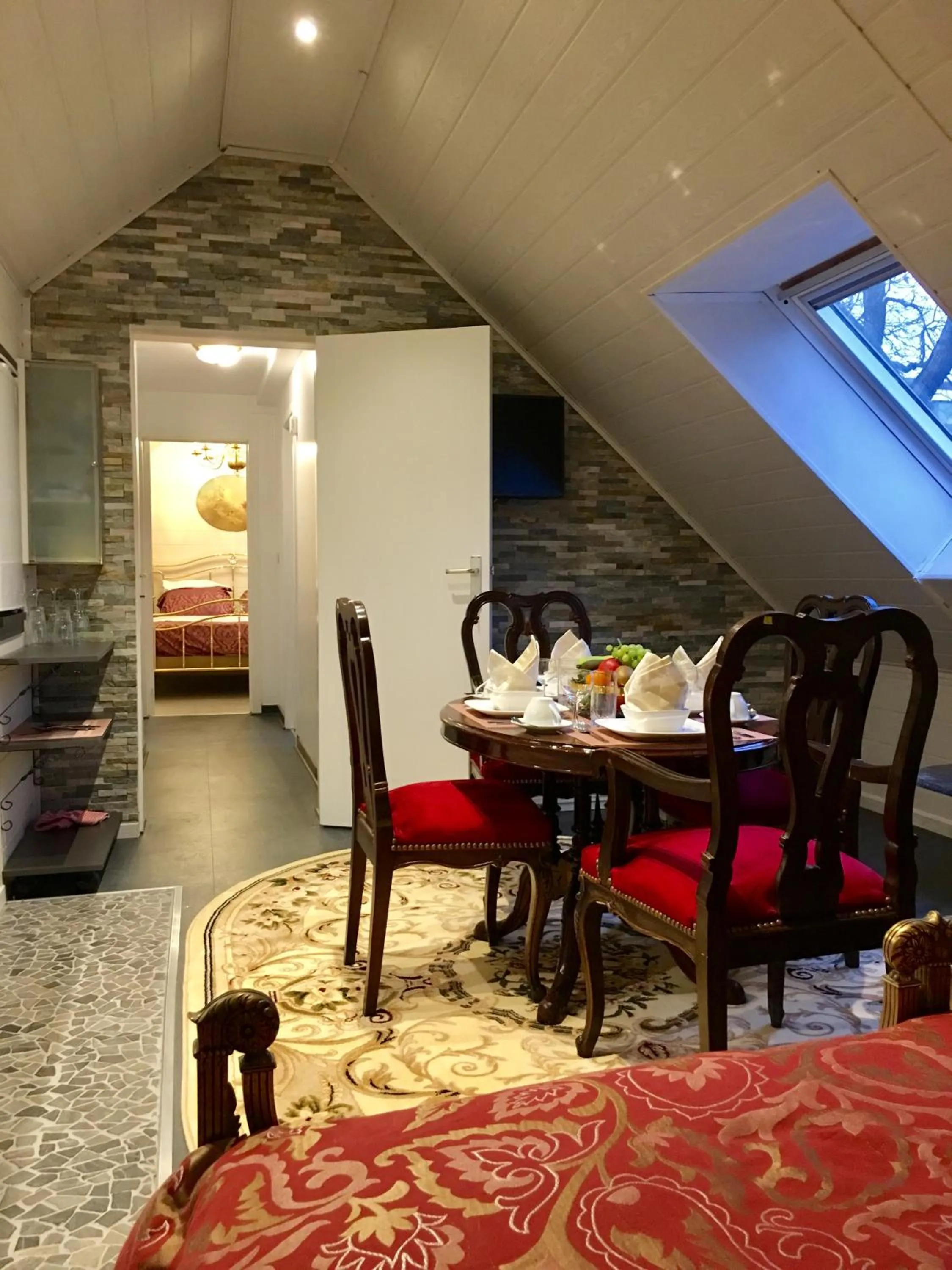 Dining area in Koetshuis Bosdam