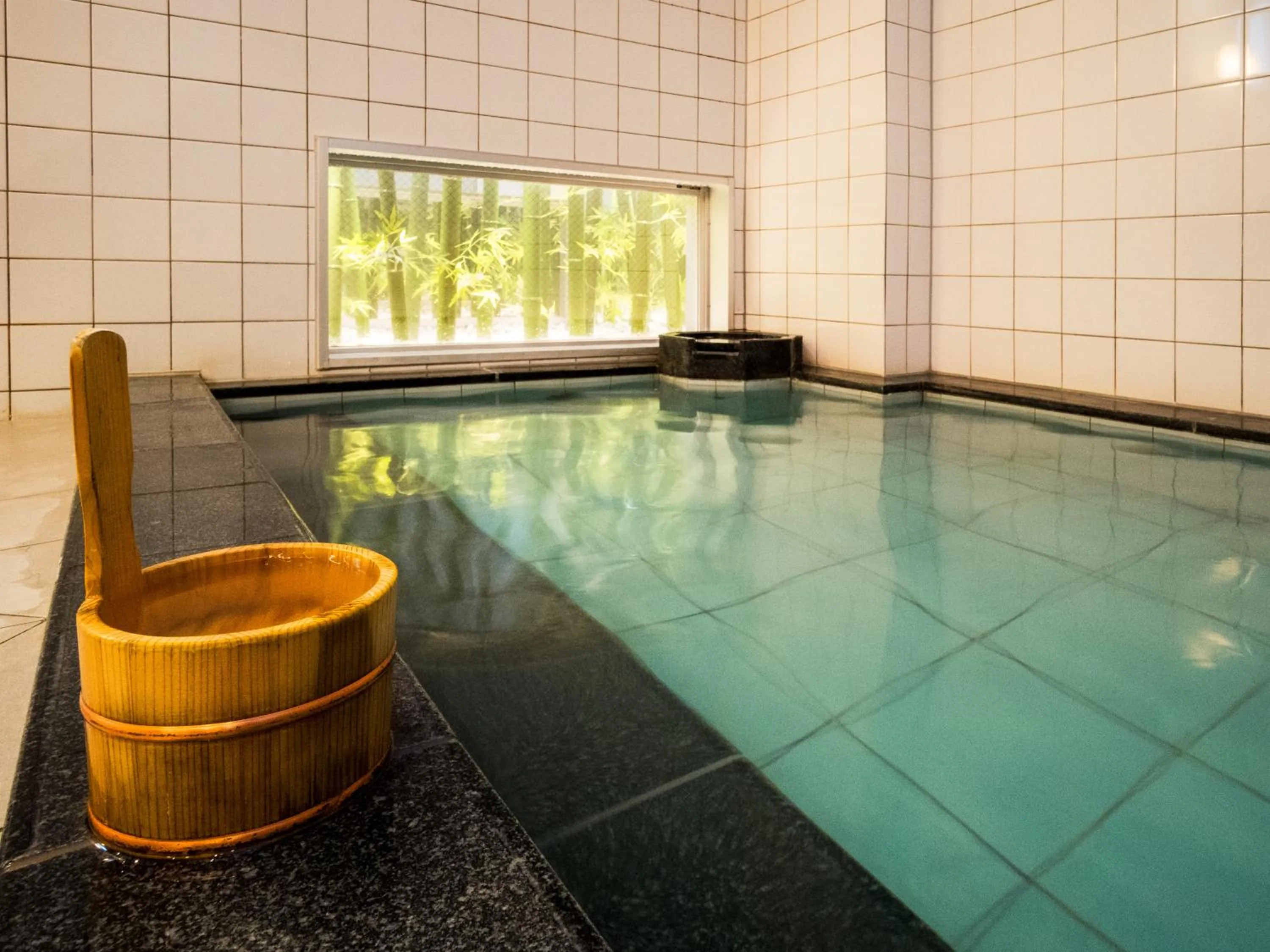 Super Hotel Yokkaichi Route 1