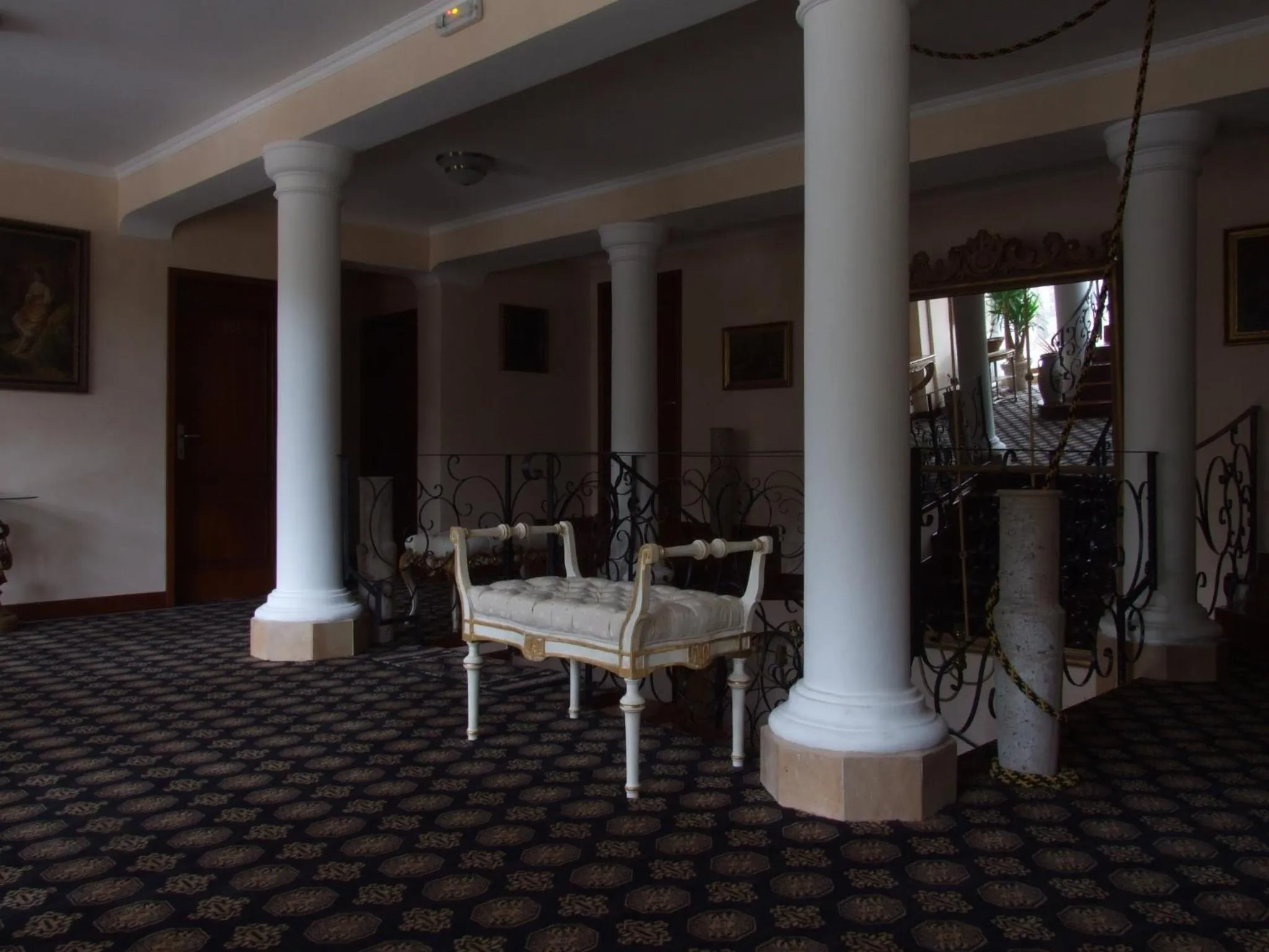 Decorative detail in Hotel Royal